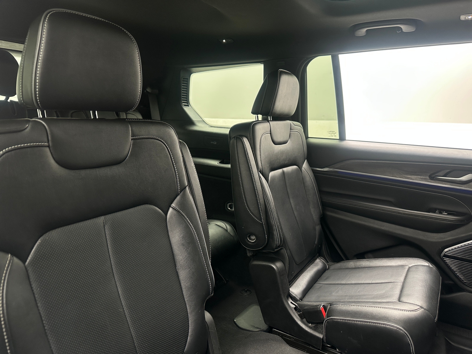 Thumbnail: 2023 Jeep Grand Cherokee L - 5
