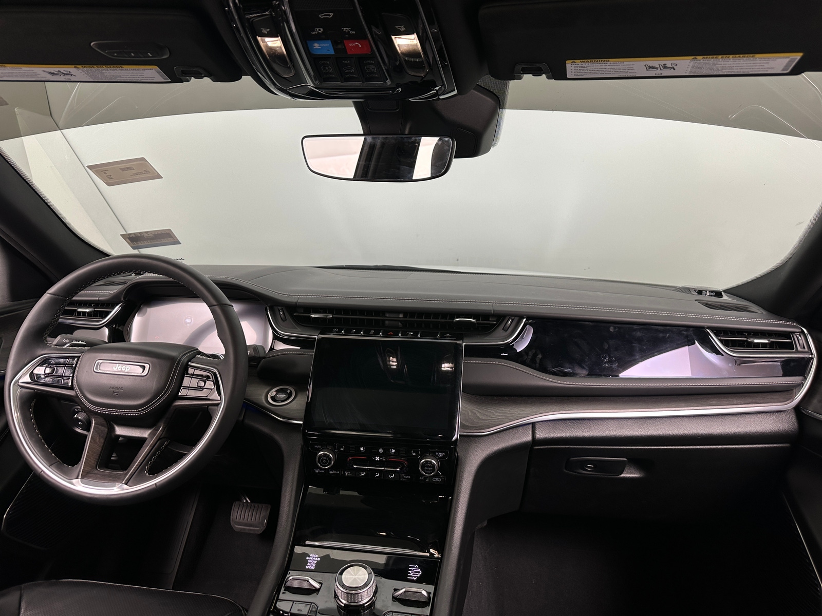 Thumbnail: 2023 Jeep Grand Cherokee L - 2