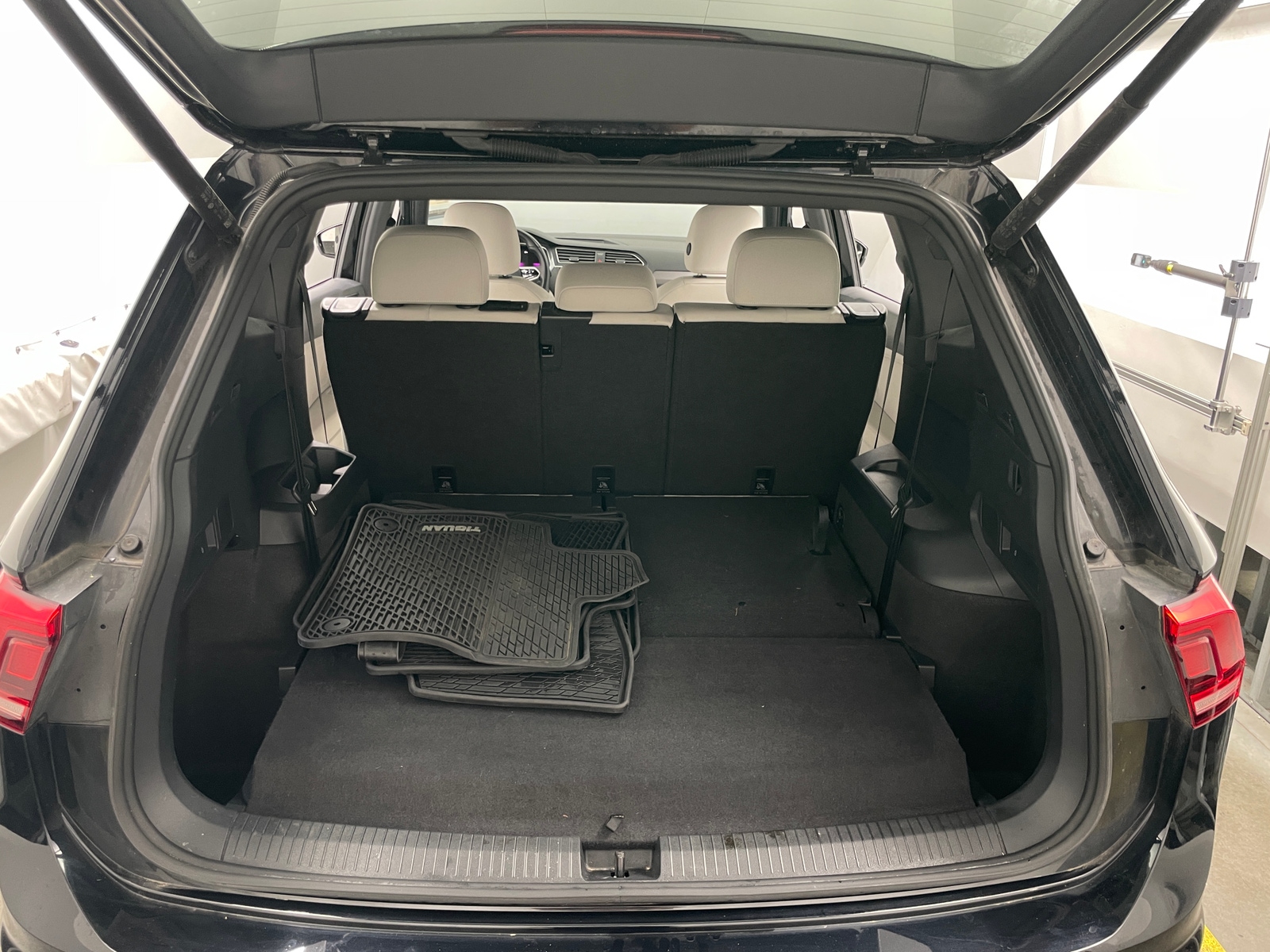 Thumbnail: 2024 Volkswagen Tiguan - 7