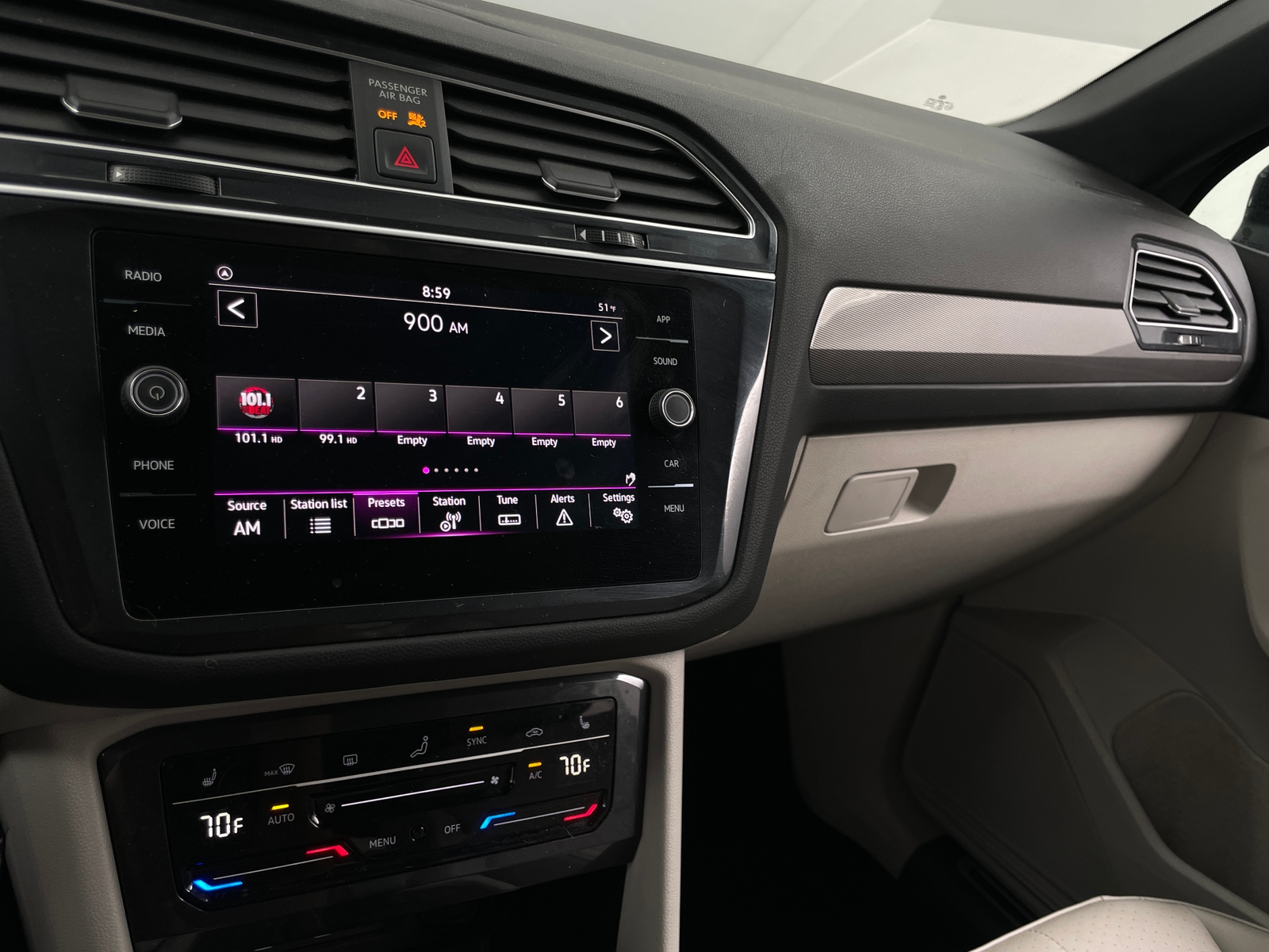 Thumbnail: 2024 Volkswagen Tiguan - 4