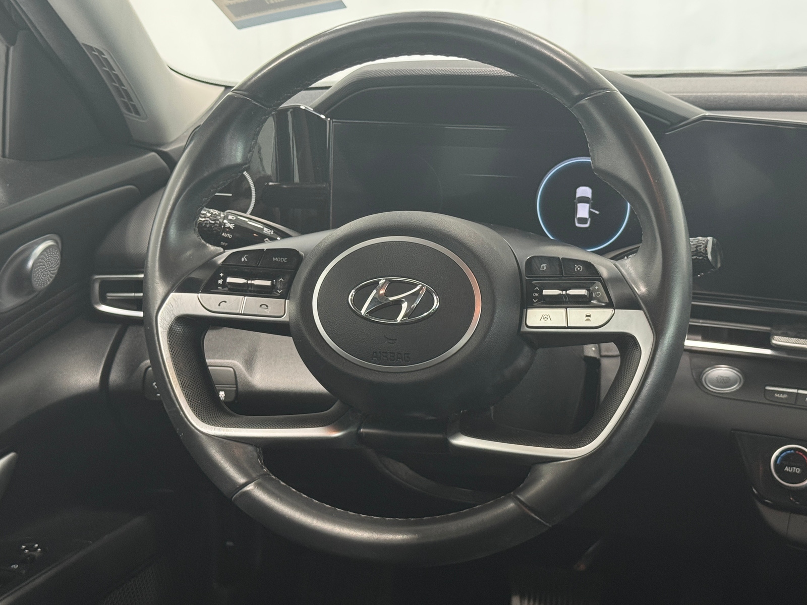 Thumbnail: 2023 Hyundai Elantra - 5
