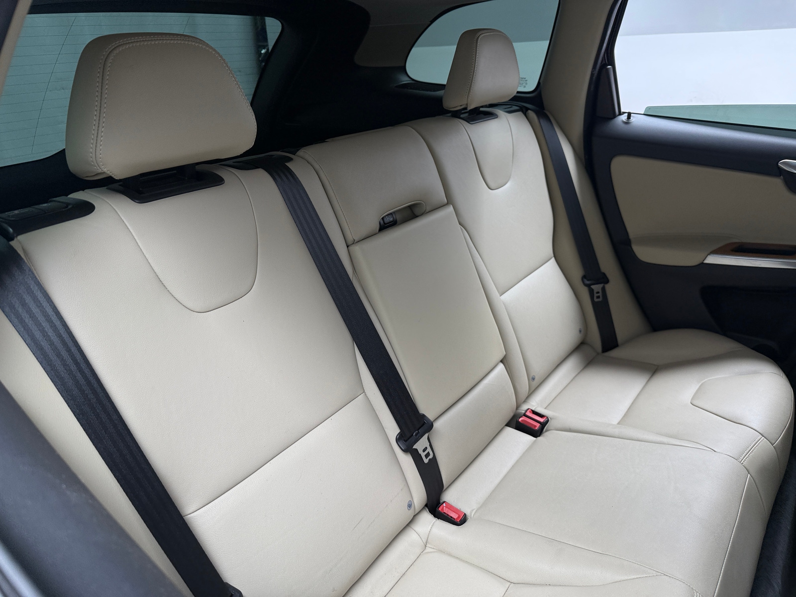 Thumbnail: 2017 Volvo XC60 - 5