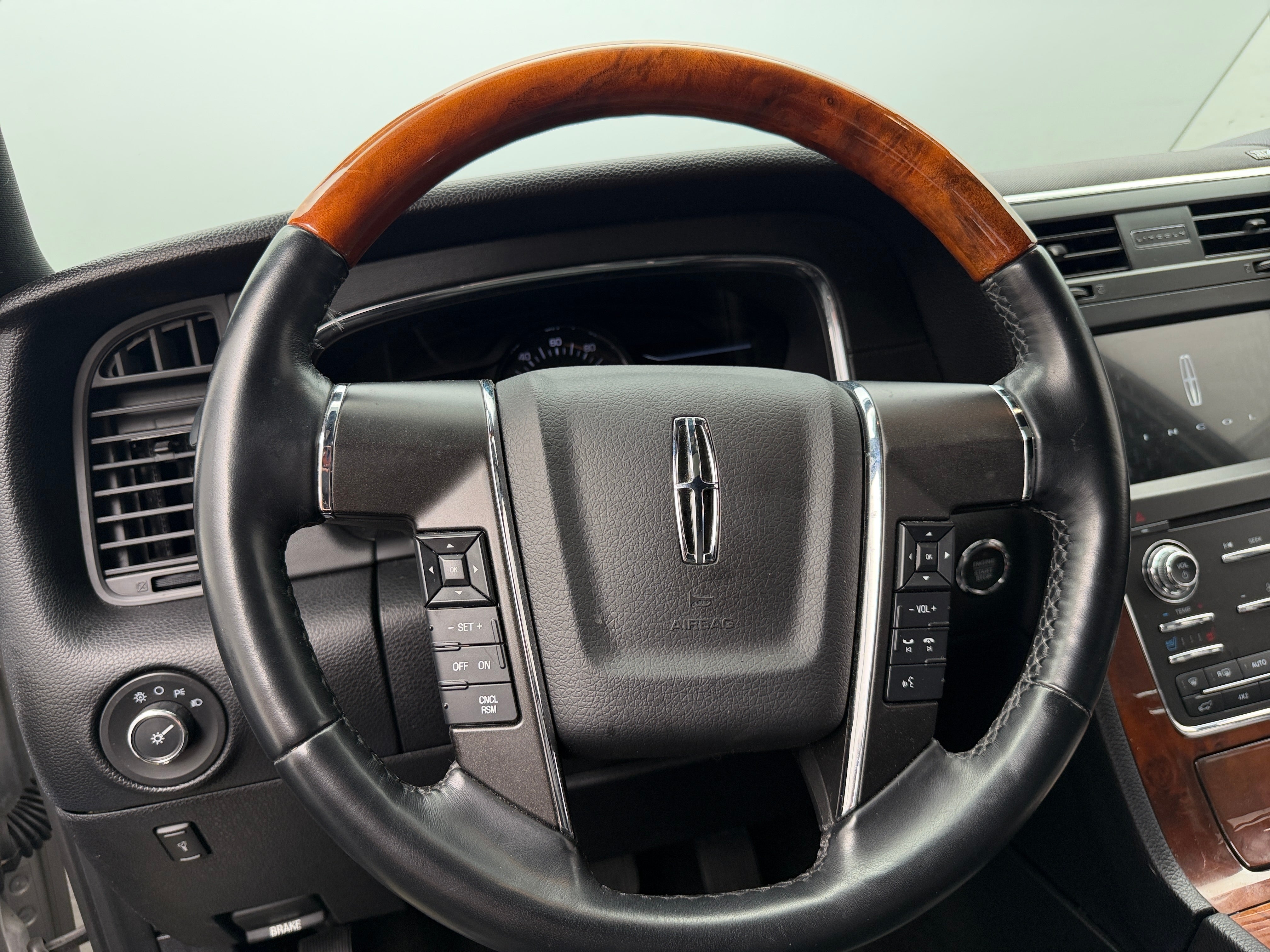 2017 Lincoln Navigator