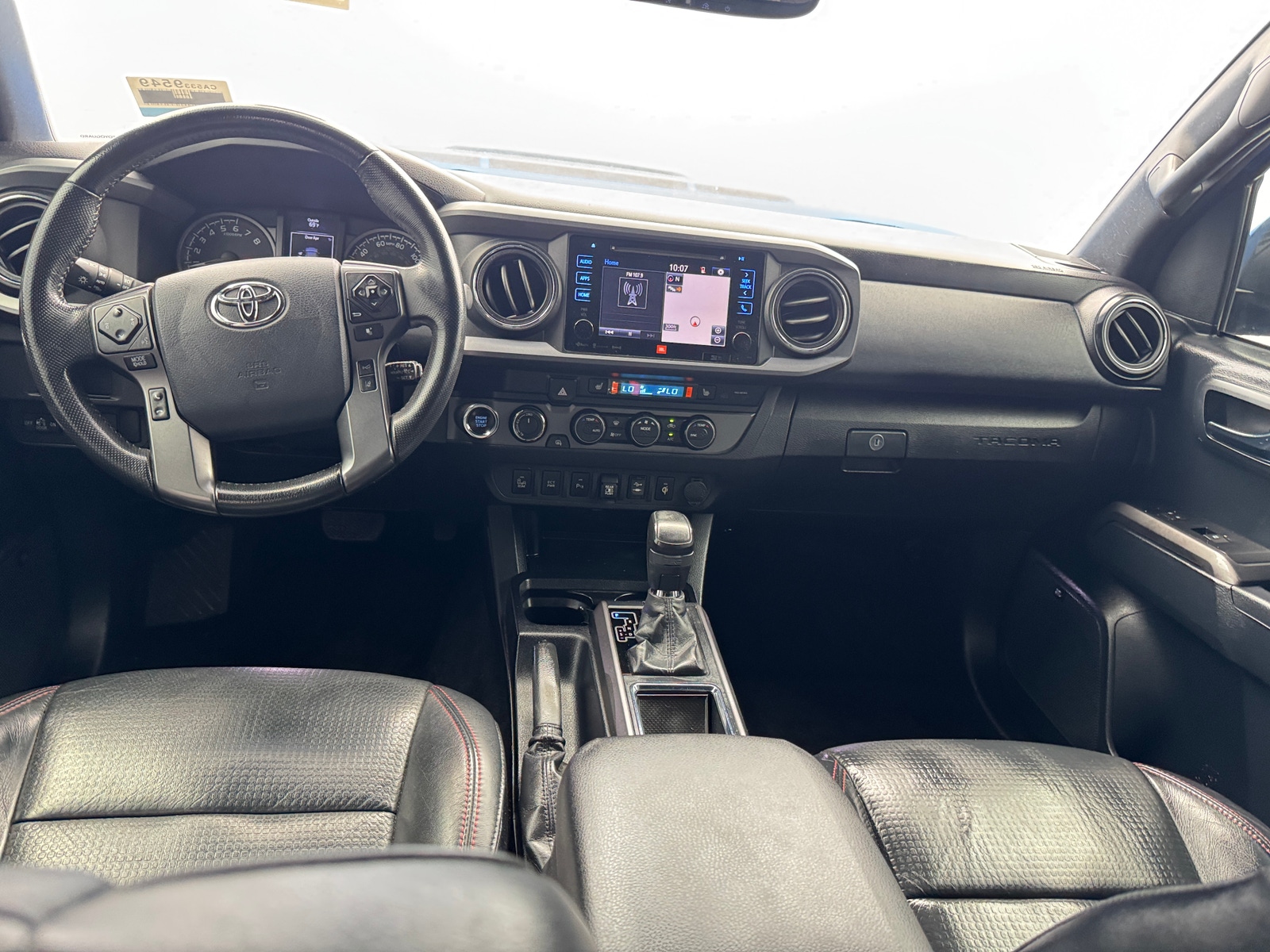 Thumbnail: 2019 Toyota Tacoma - 3