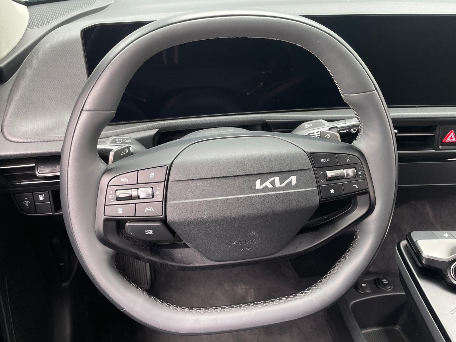 Thumbnail: 2025 Kia EV6 - 4