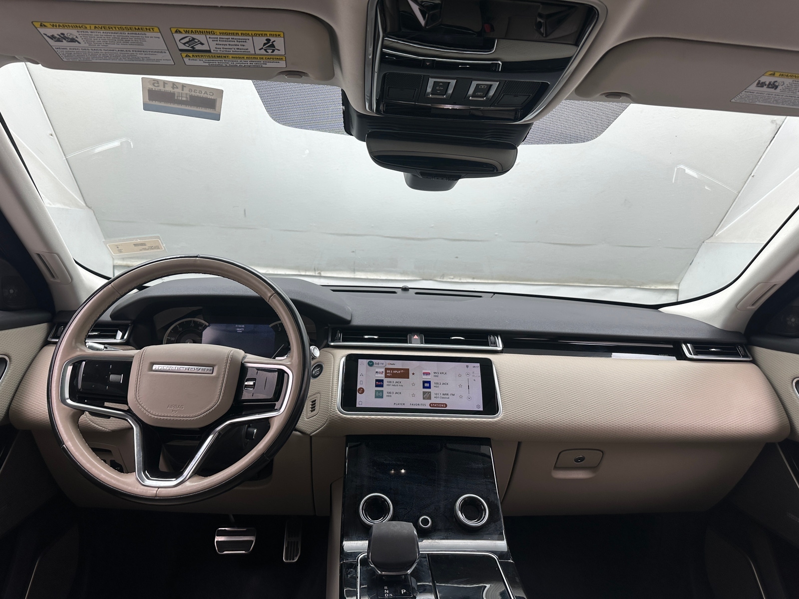 Thumbnail: 2022 Land Rover Range Rover Velar - 3