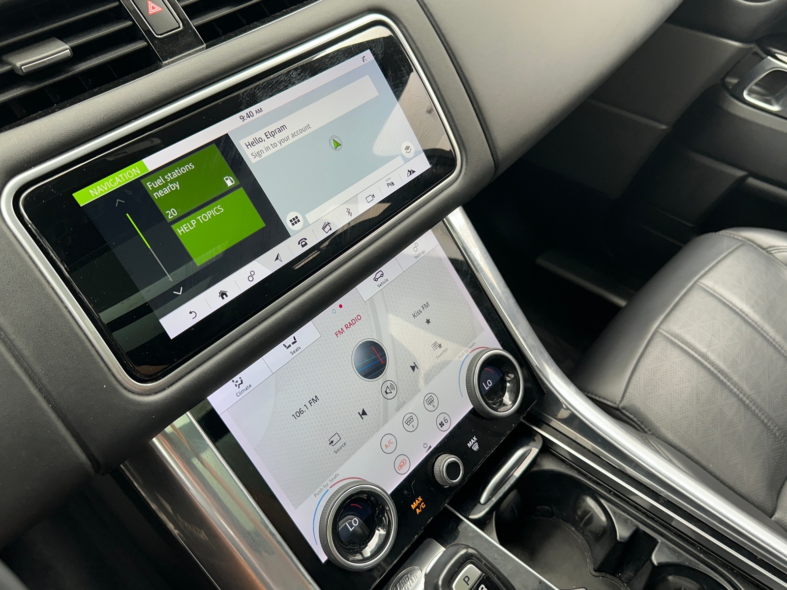 Thumbnail: 2019 Land Rover Range Rover Sport - 3