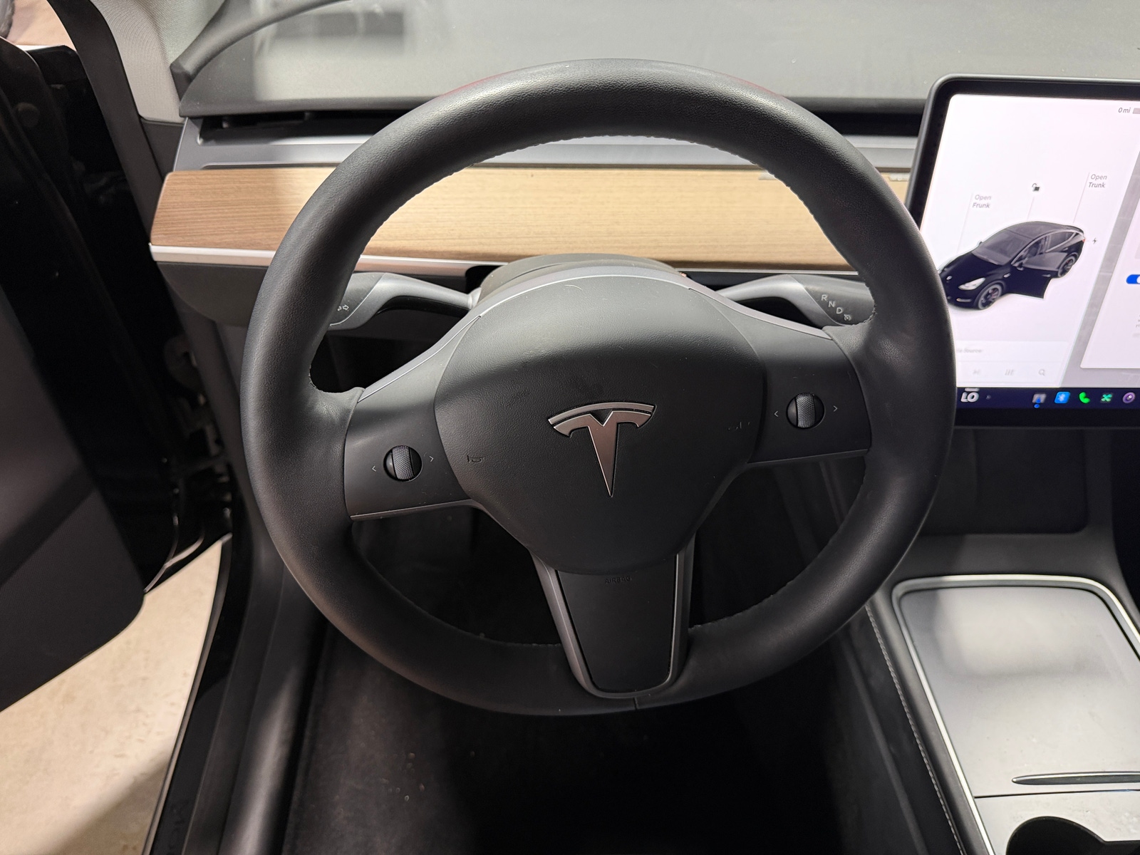 Thumbnail: 2022 Tesla Model Y - 4