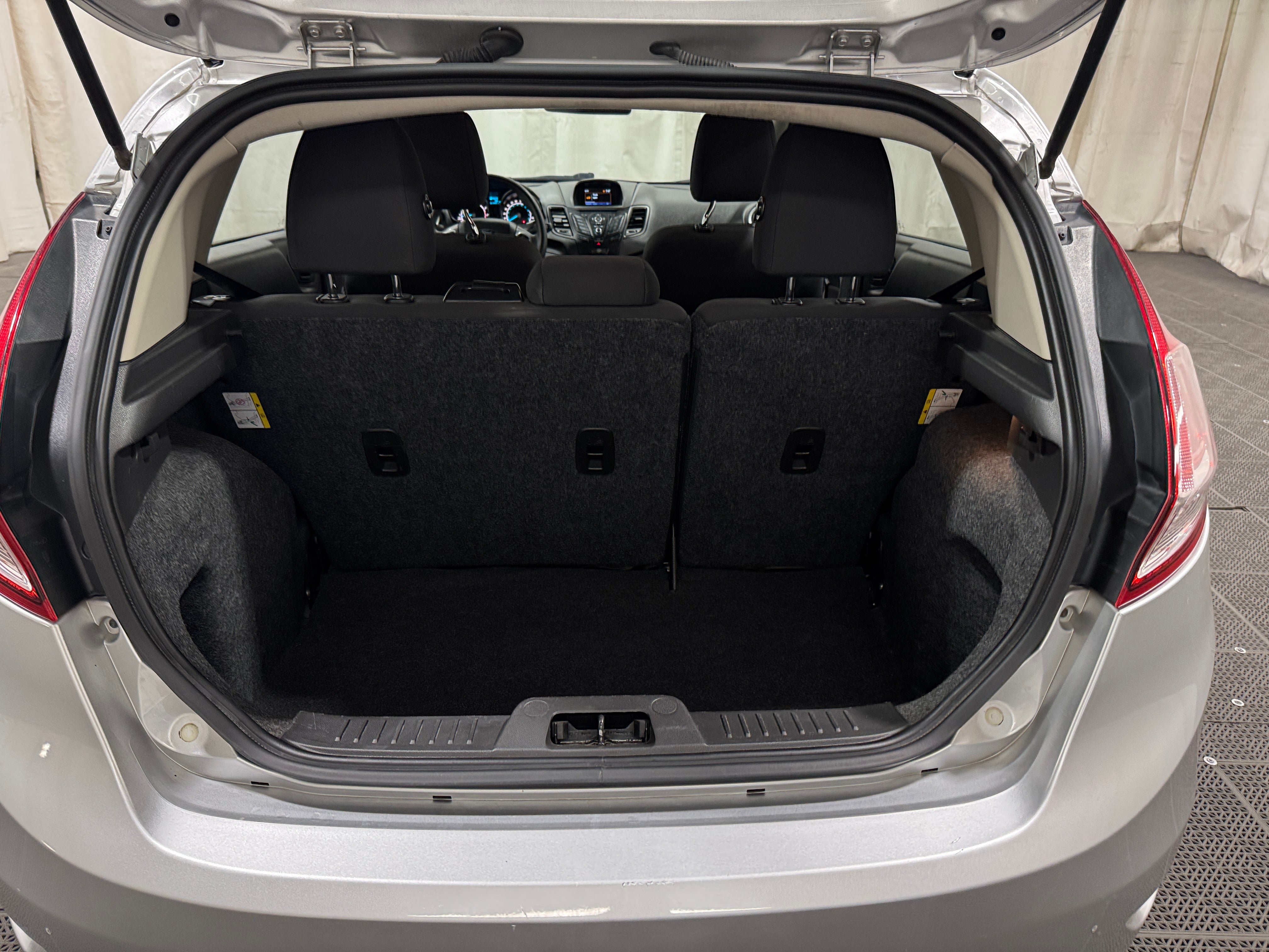 Used 2018 Ford Fiesta SE with VIN 3FADP4EJ5JM123769 for sale in Pewaukee, WI