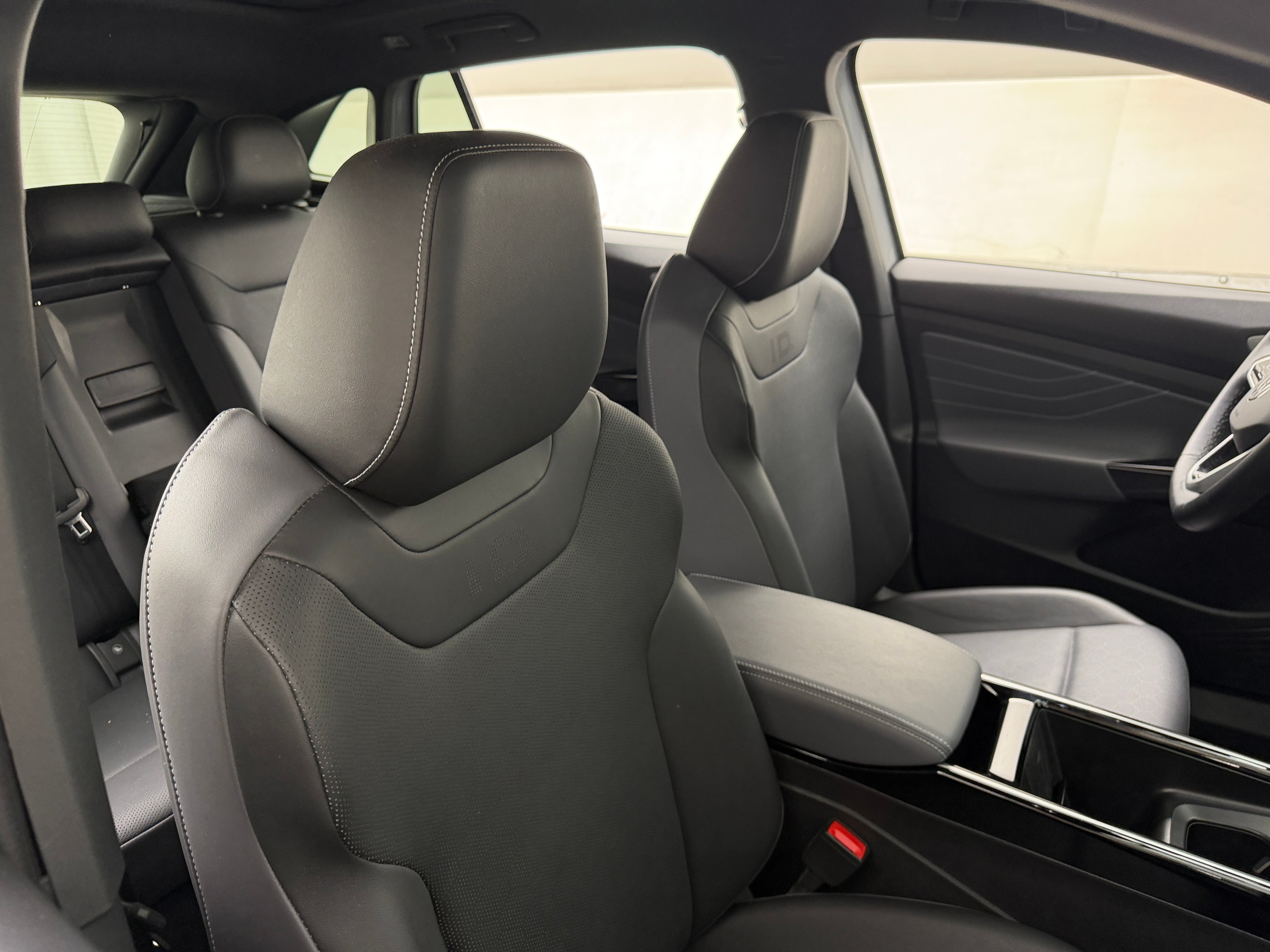 2023 Volkswagen ID.4 PRO S