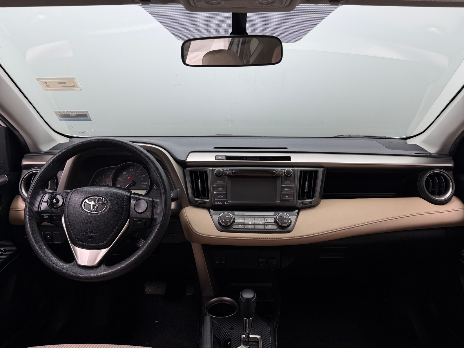 Thumbnail: 2015 Toyota RAV4 - 3