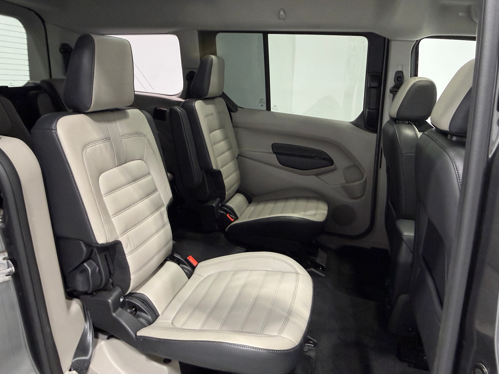 Thumbnail: 2019 Ford Transit Series - 5