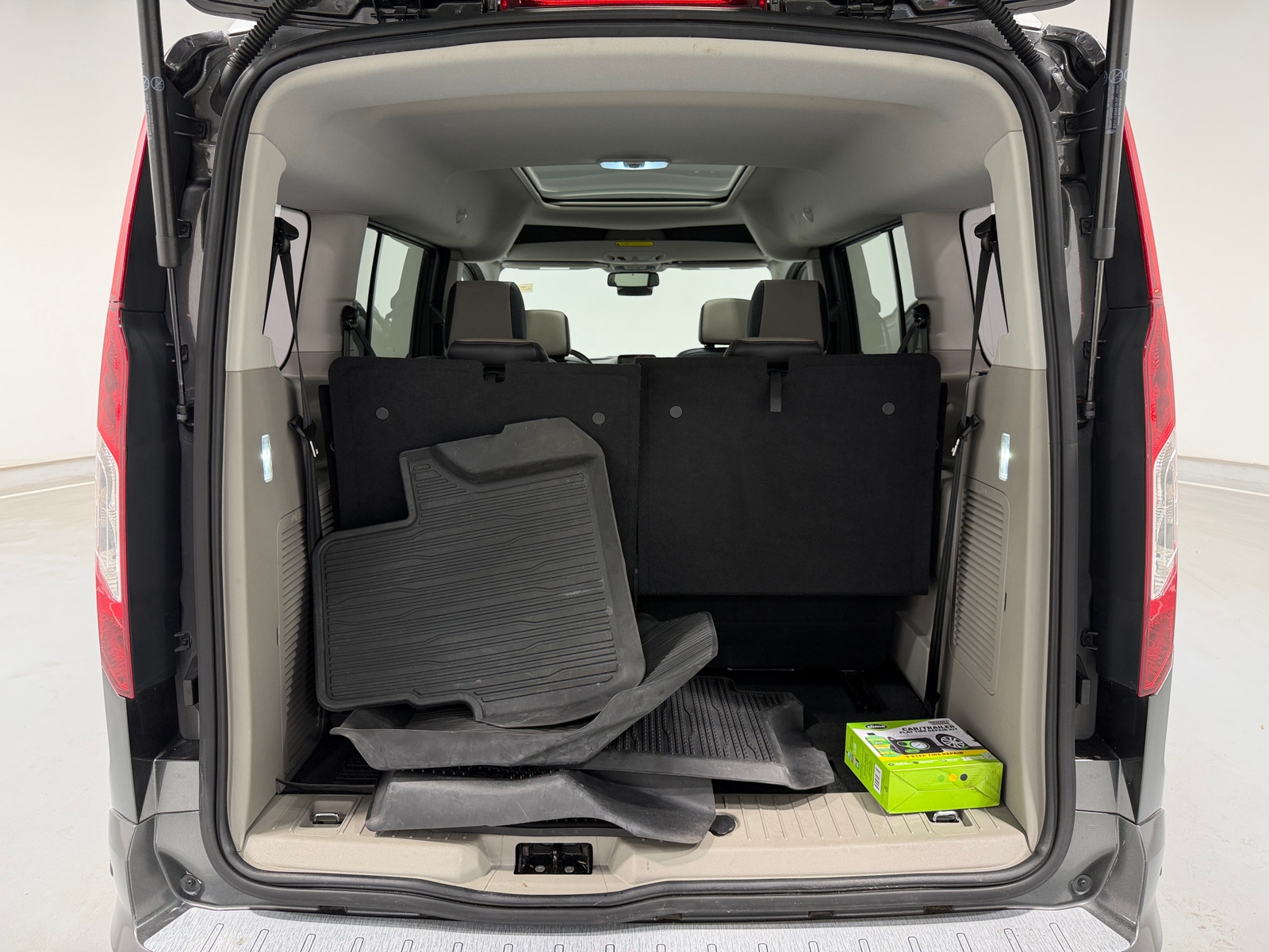 Thumbnail: 2019 Ford Transit Series - 6