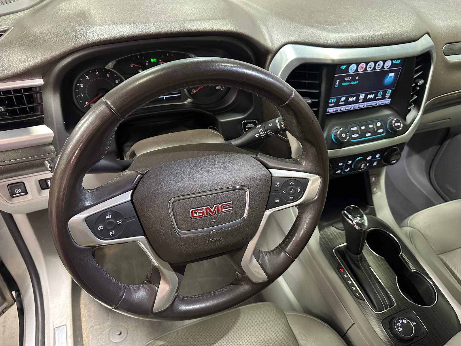 Thumbnail: 2018 GMC Acadia - 4