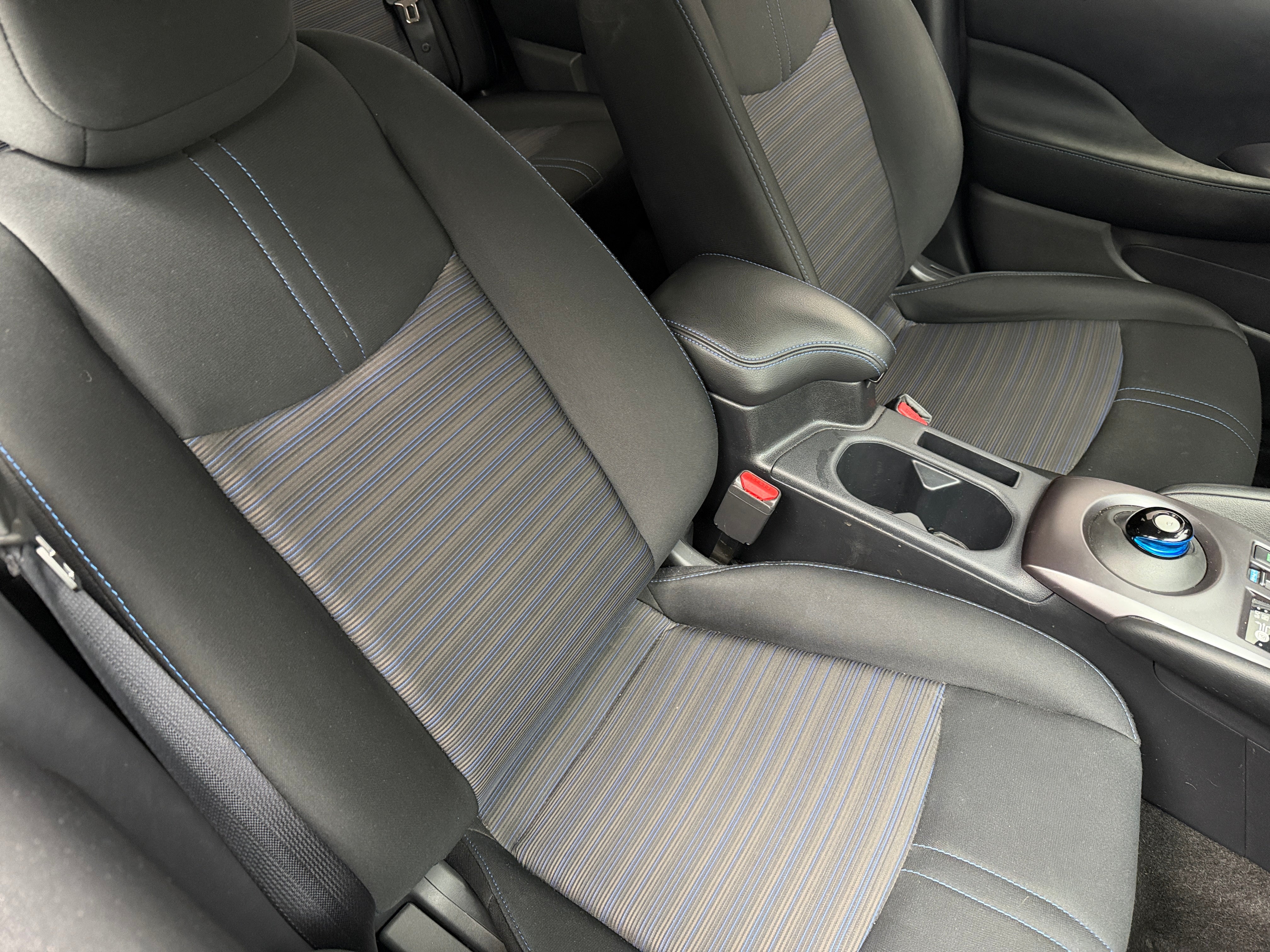2025 Nissan Leaf S