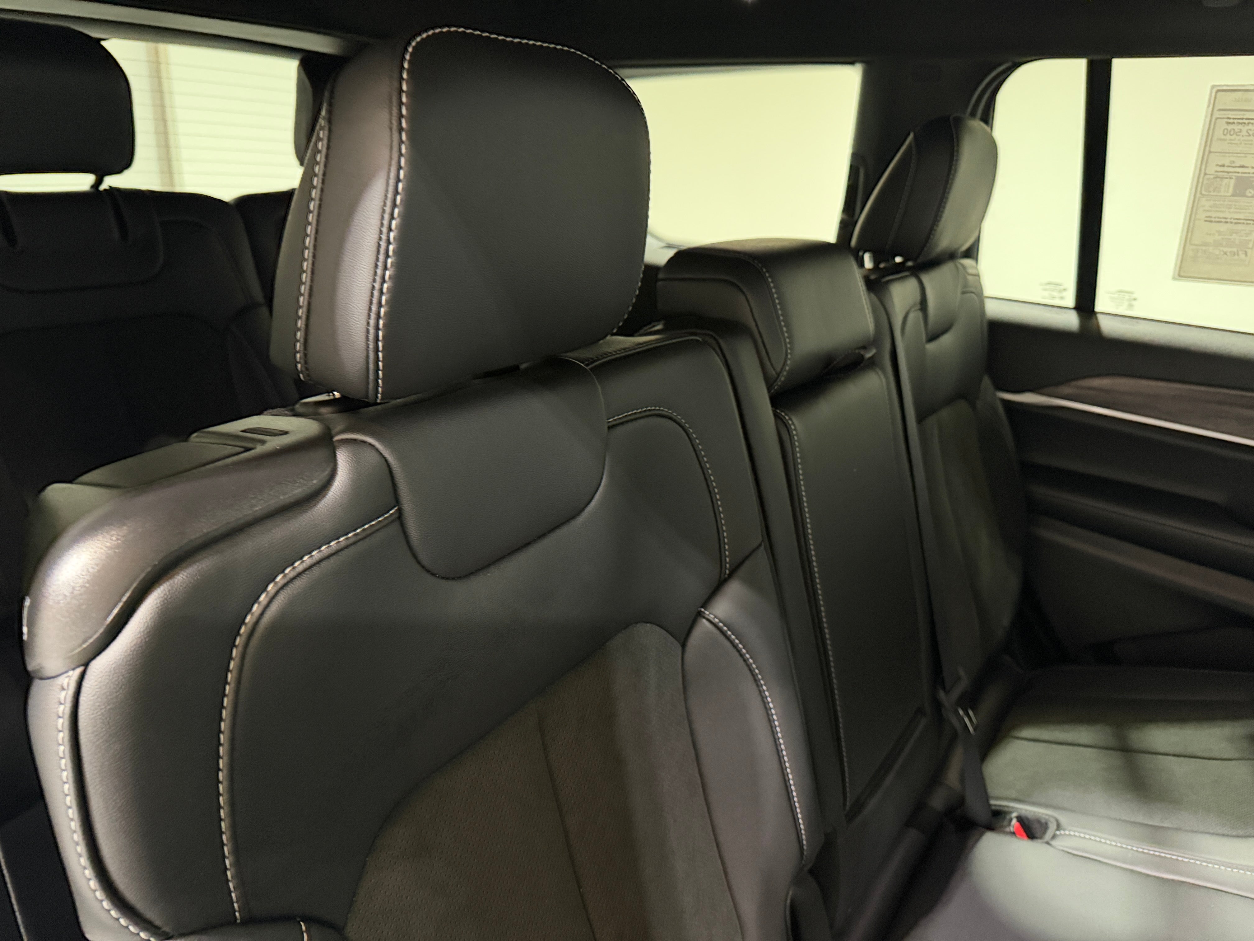 2027 Jeep Grand Cherokee L