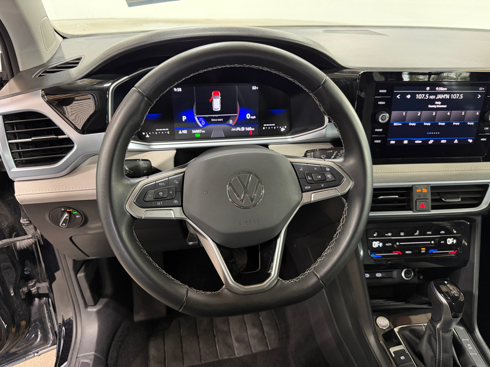 Thumbnail: 2025 Volkswagen Taos - 5
