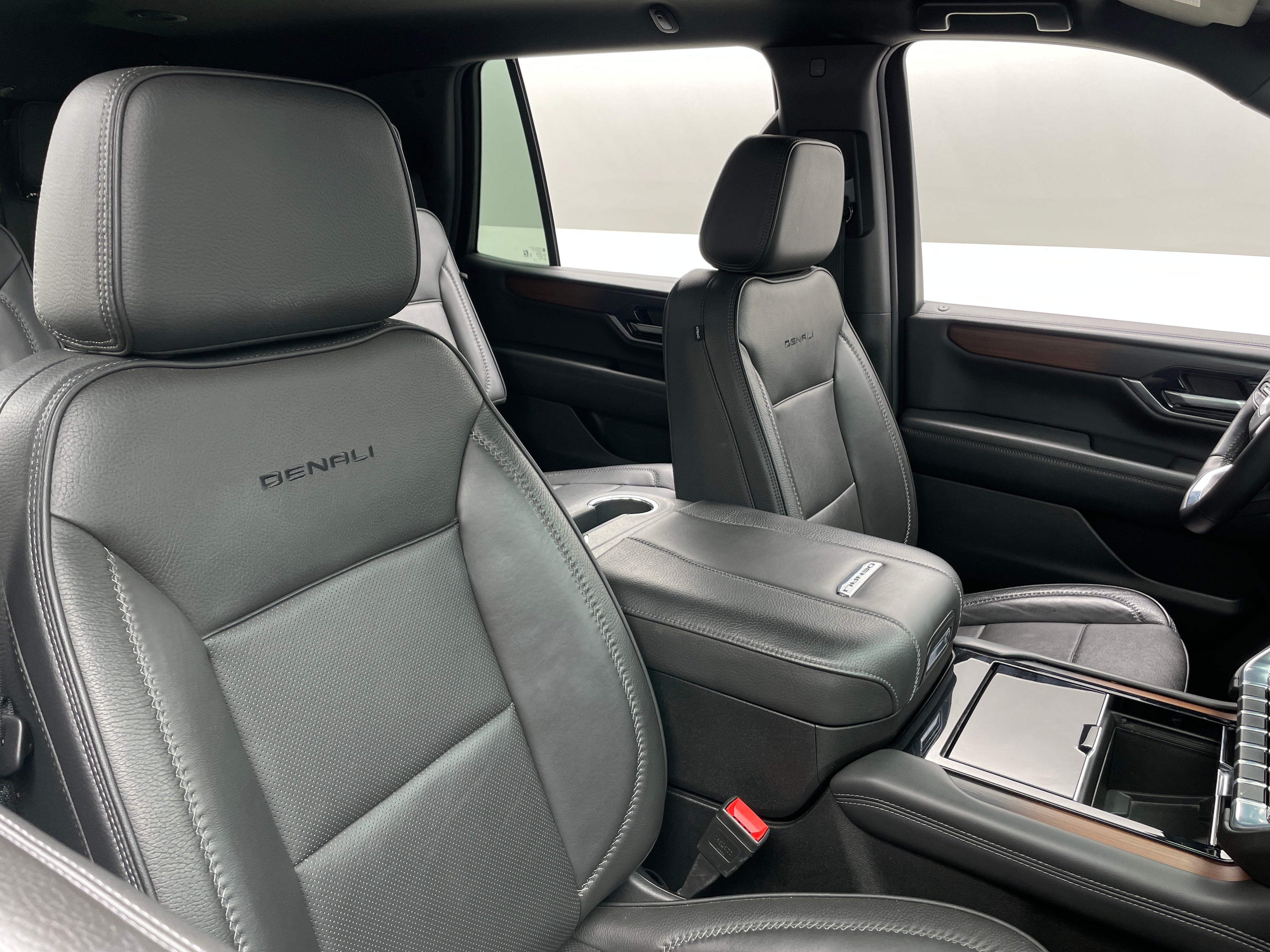 2025 GMC Yukon