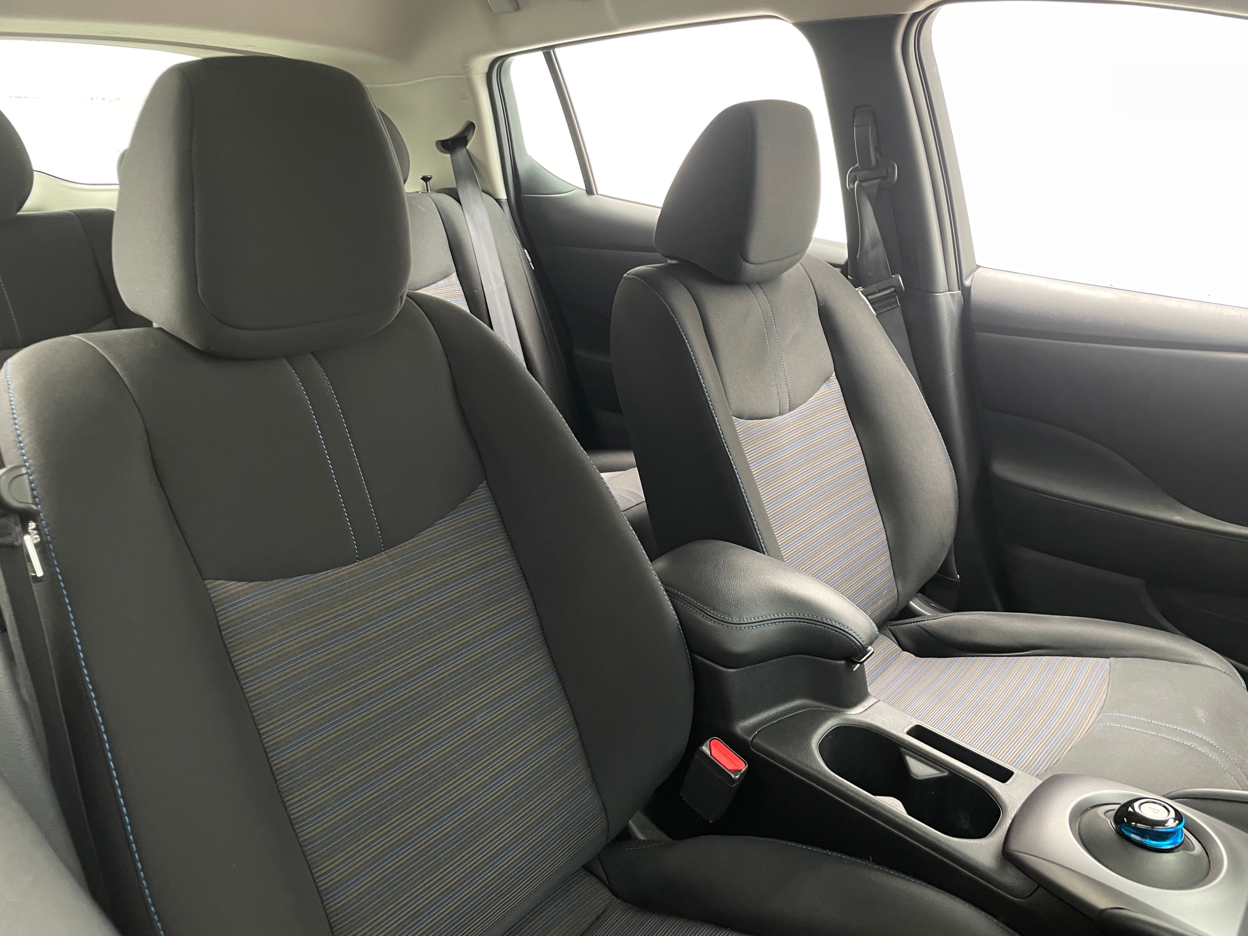 Used 2025 Nissan Leaf S with VIN 1N4AZ1BV5SC558703 for sale in Oak Creek, WI