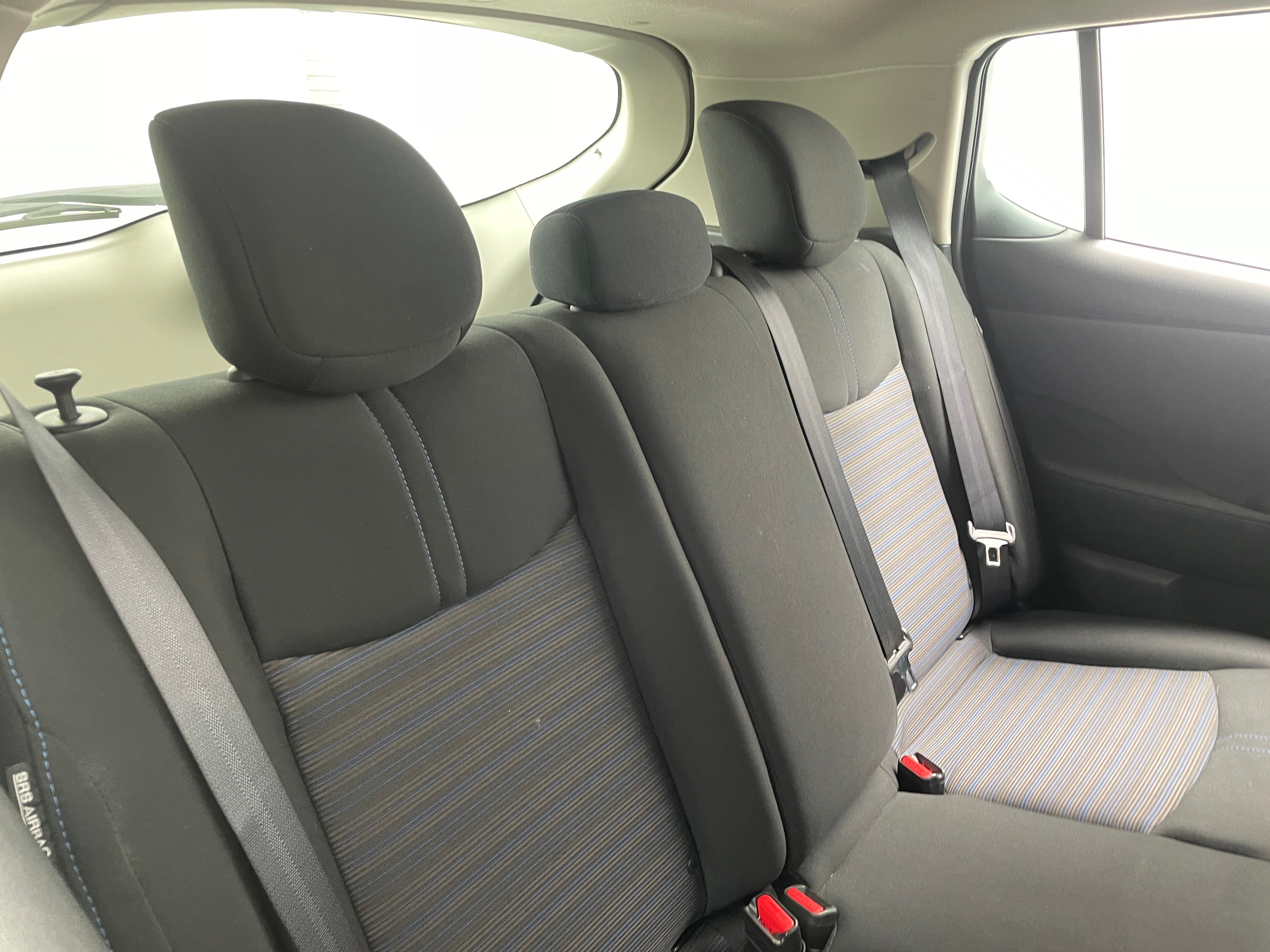 2025 Nissan Leaf S