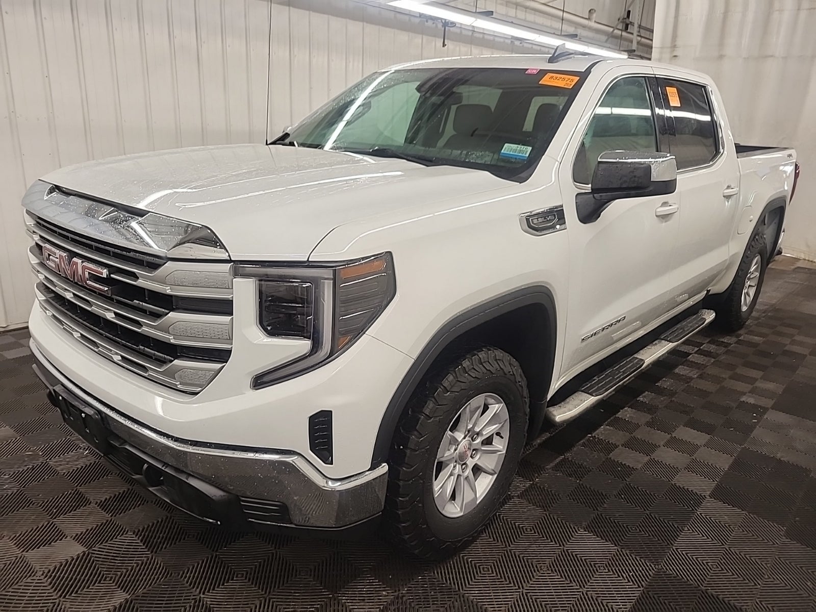 2024 GMC Sierra 1500 4WD Crew Cab 147" Sle