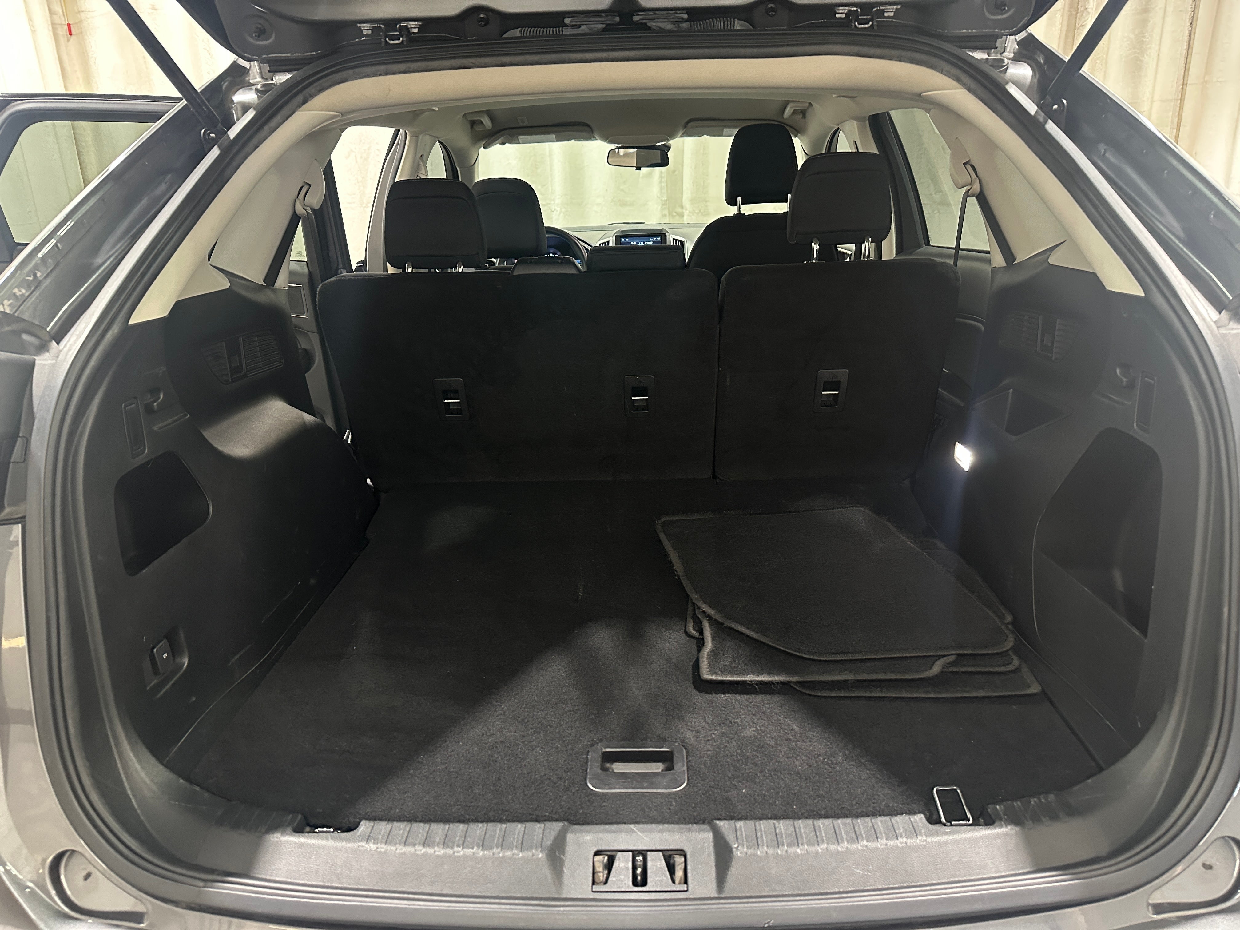 2023 Ford Edge SE