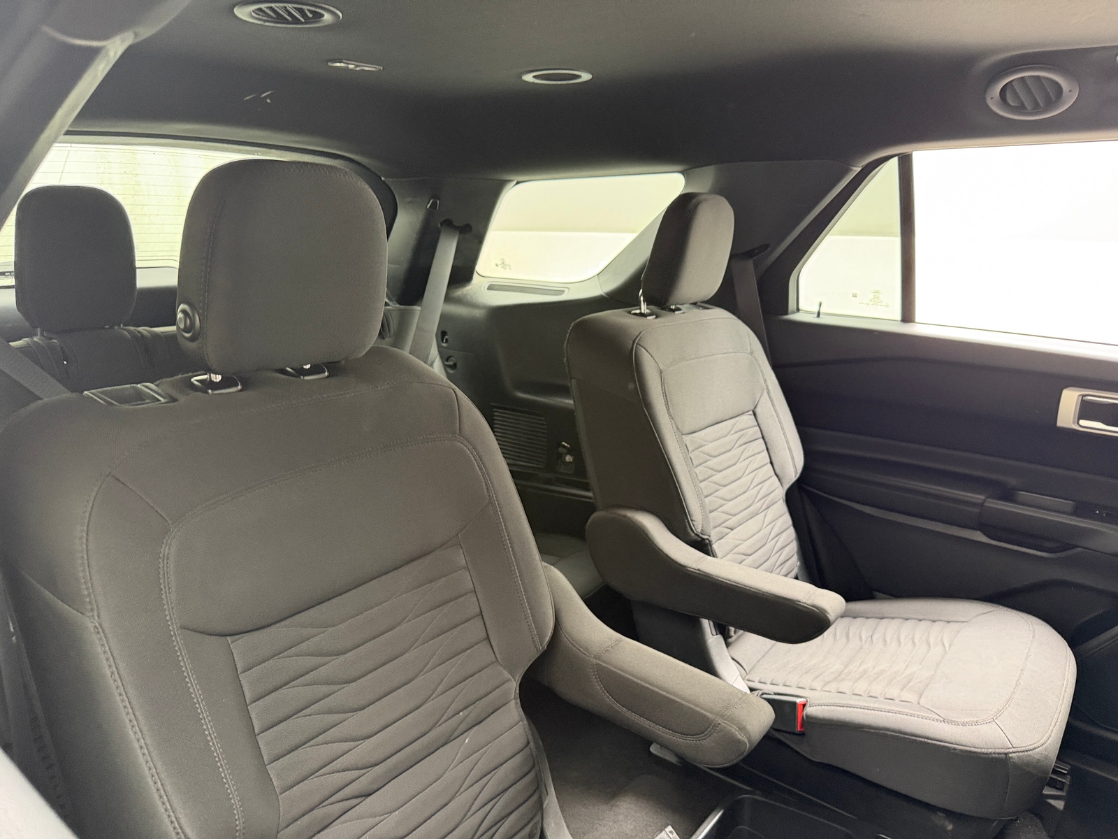 Thumbnail: 2020 Ford Explorer - 6