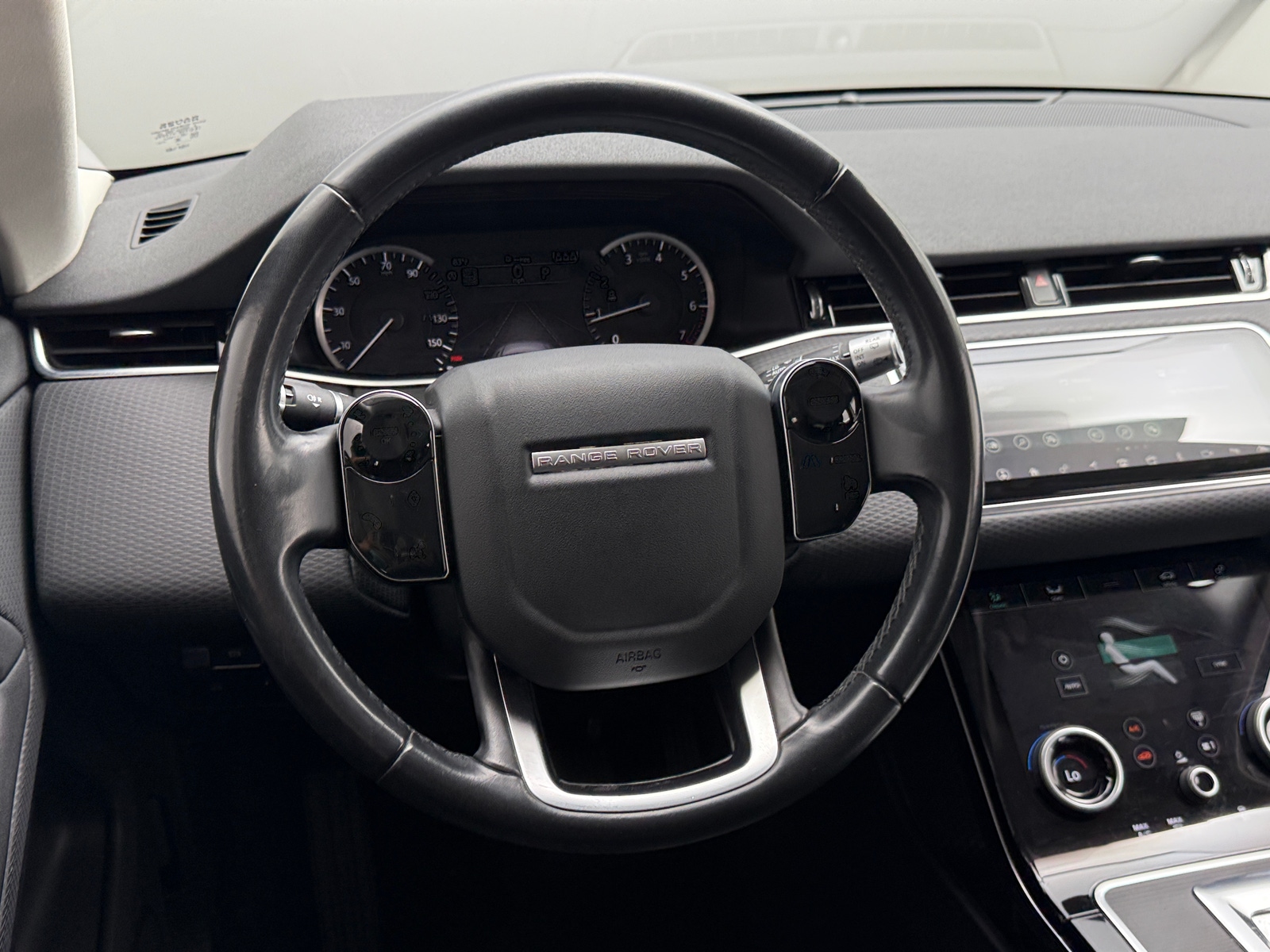 Thumbnail: 2020 Land Rover Range Rover Evoque - 4