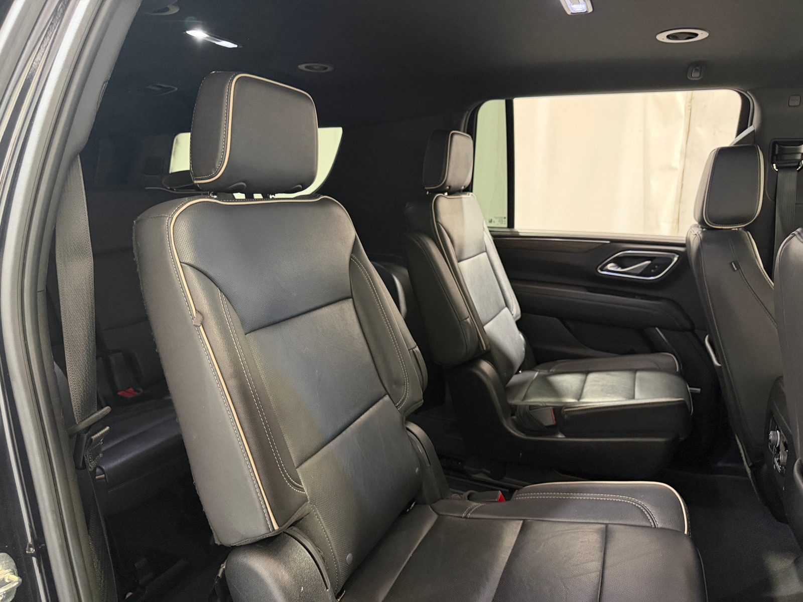Thumbnail: 2023 Chevrolet Suburban - 5