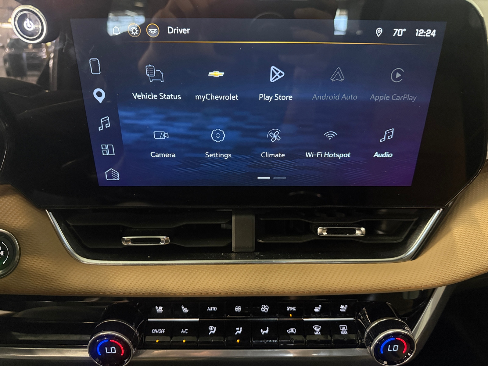 Thumbnail: 2026 Chevrolet Equinox - 3