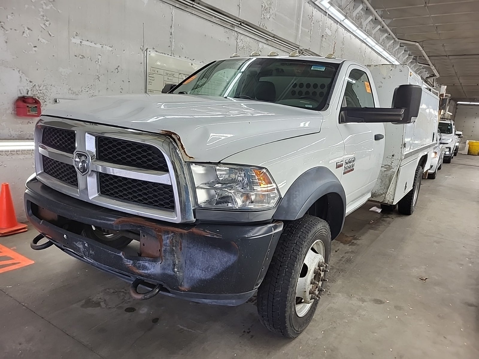 2014 Ram 5500 Chassis 4WD Reg Cab 168" WB 84" Ca Tradesman