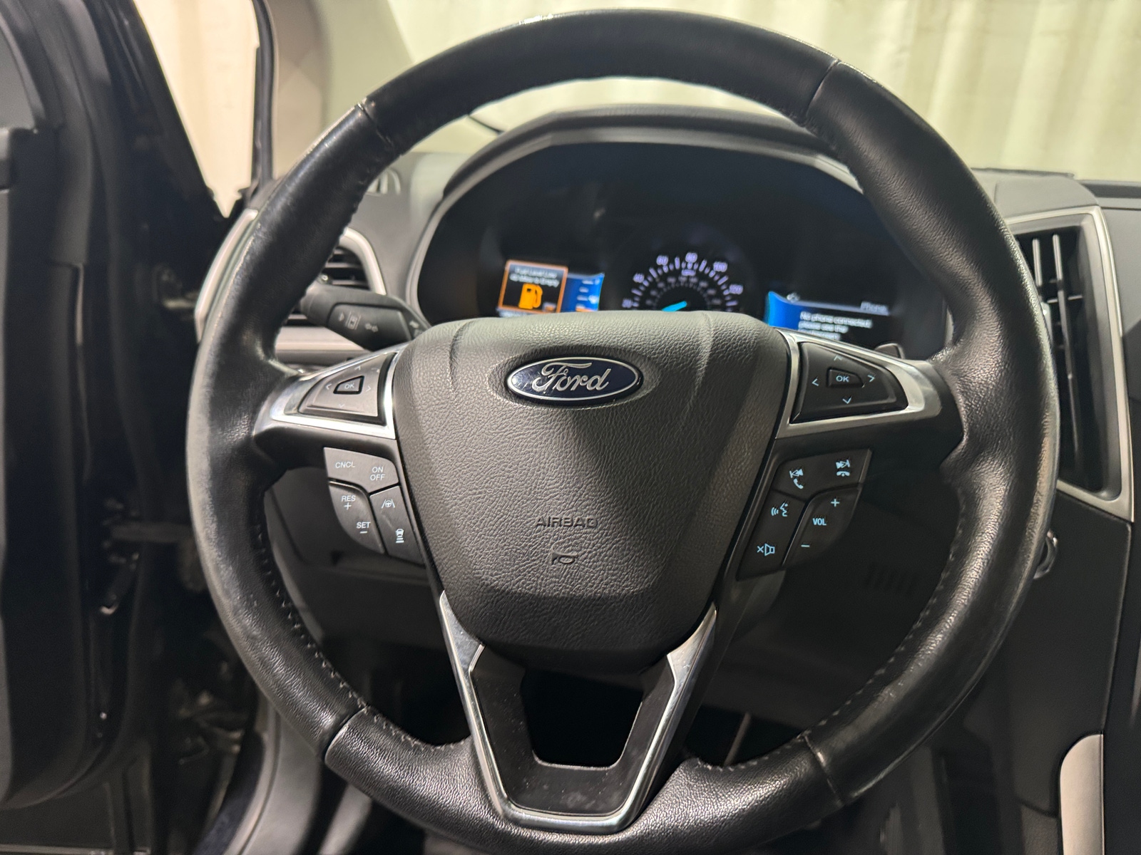 Thumbnail: 2022 Ford Edge - 4