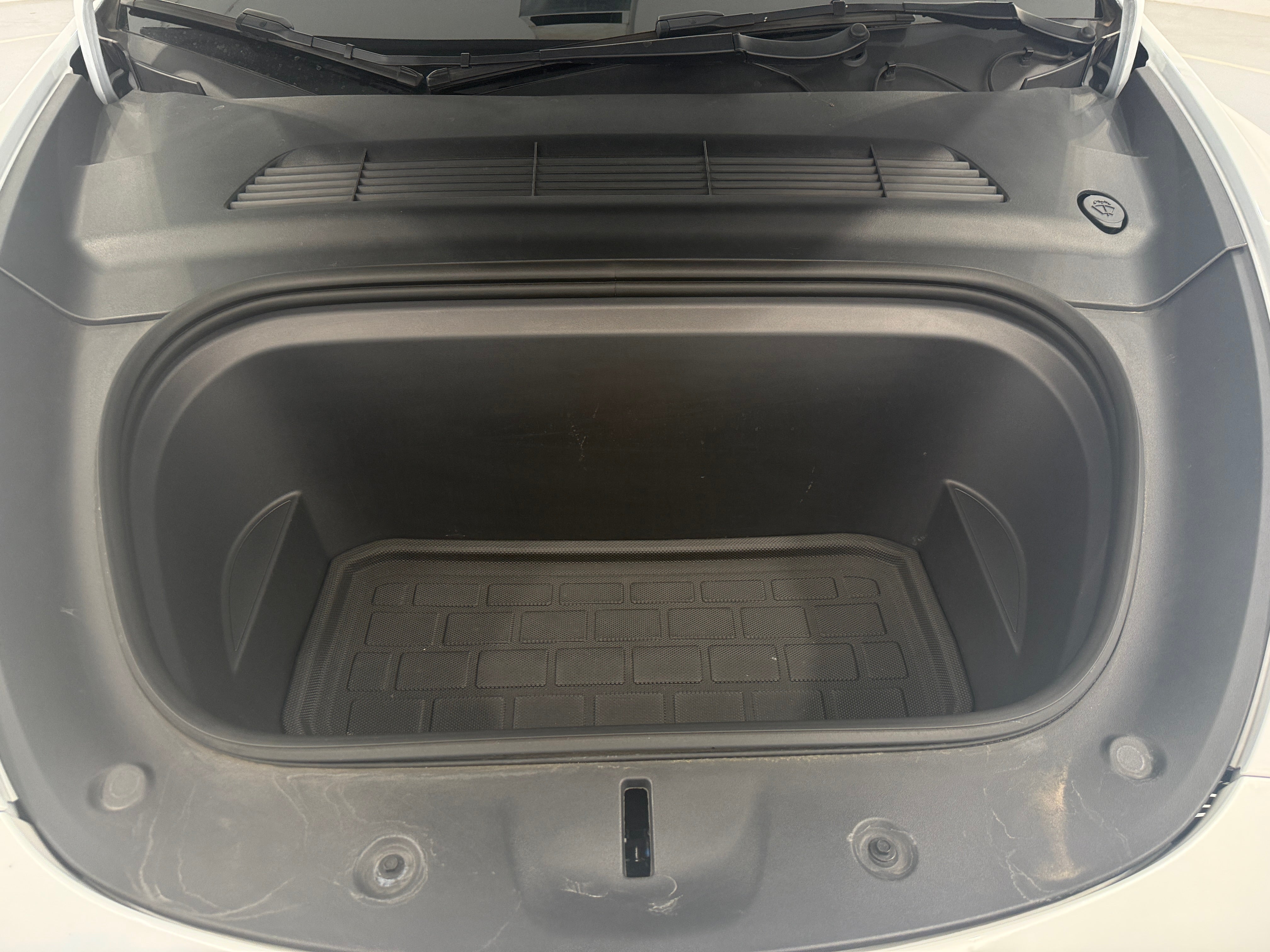 Used 2023 Tesla Model Y Long Range with VIN 7SAYGAEE5PF595337 for sale in Auburn, WA