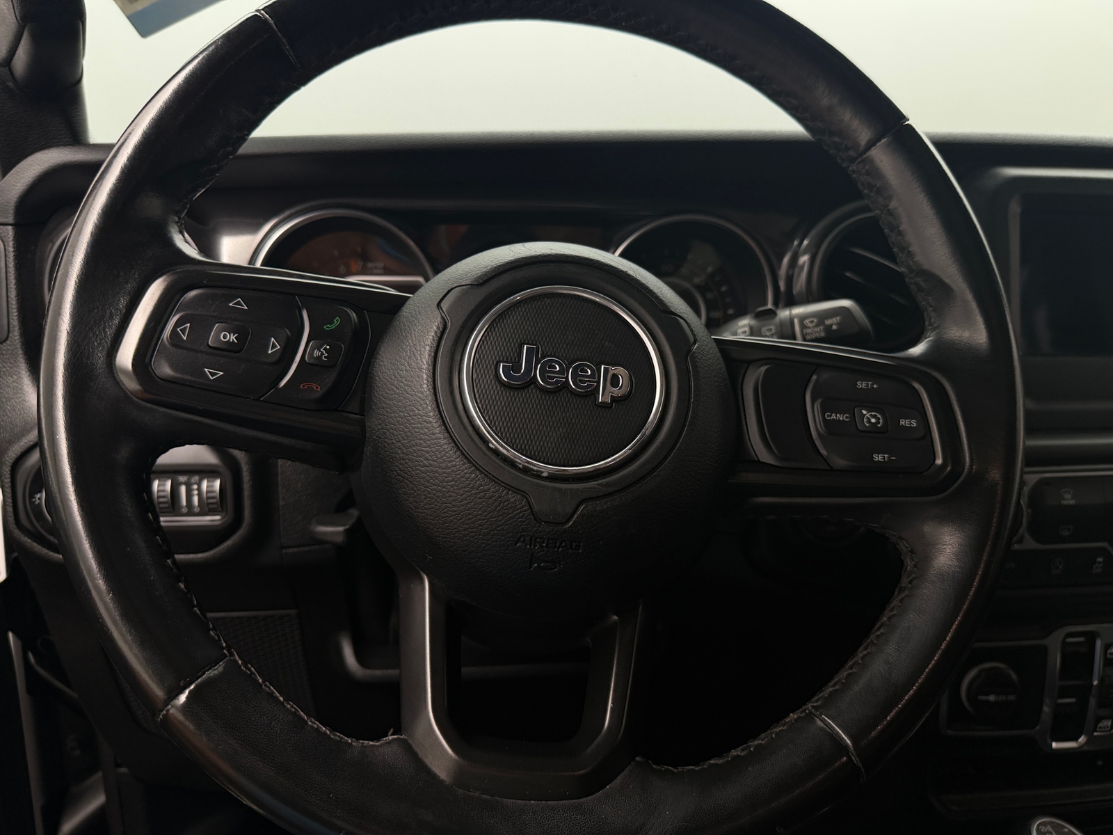 Thumbnail: 2020 Jeep Wrangler - 5