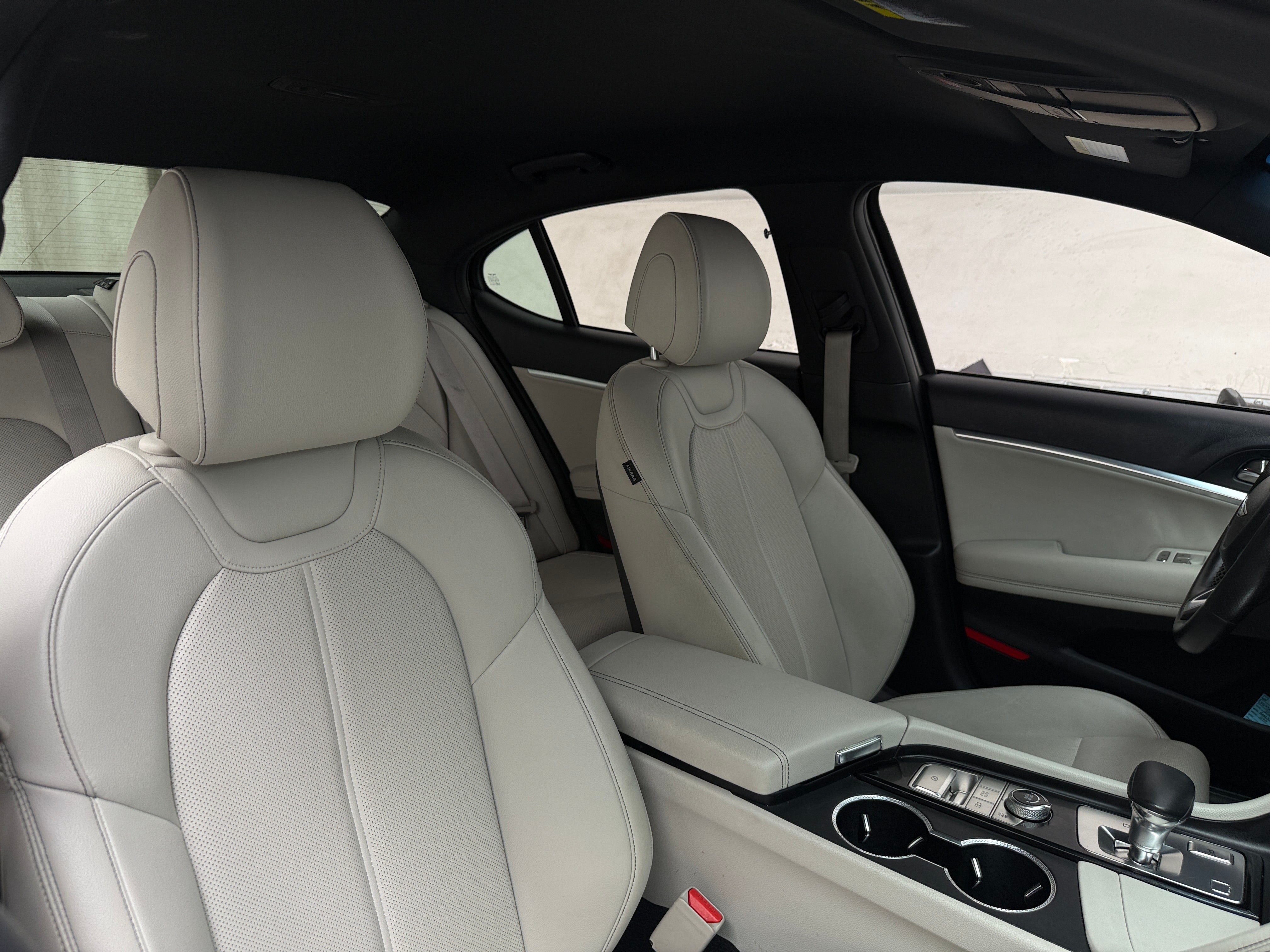2025 GENESIS G70
