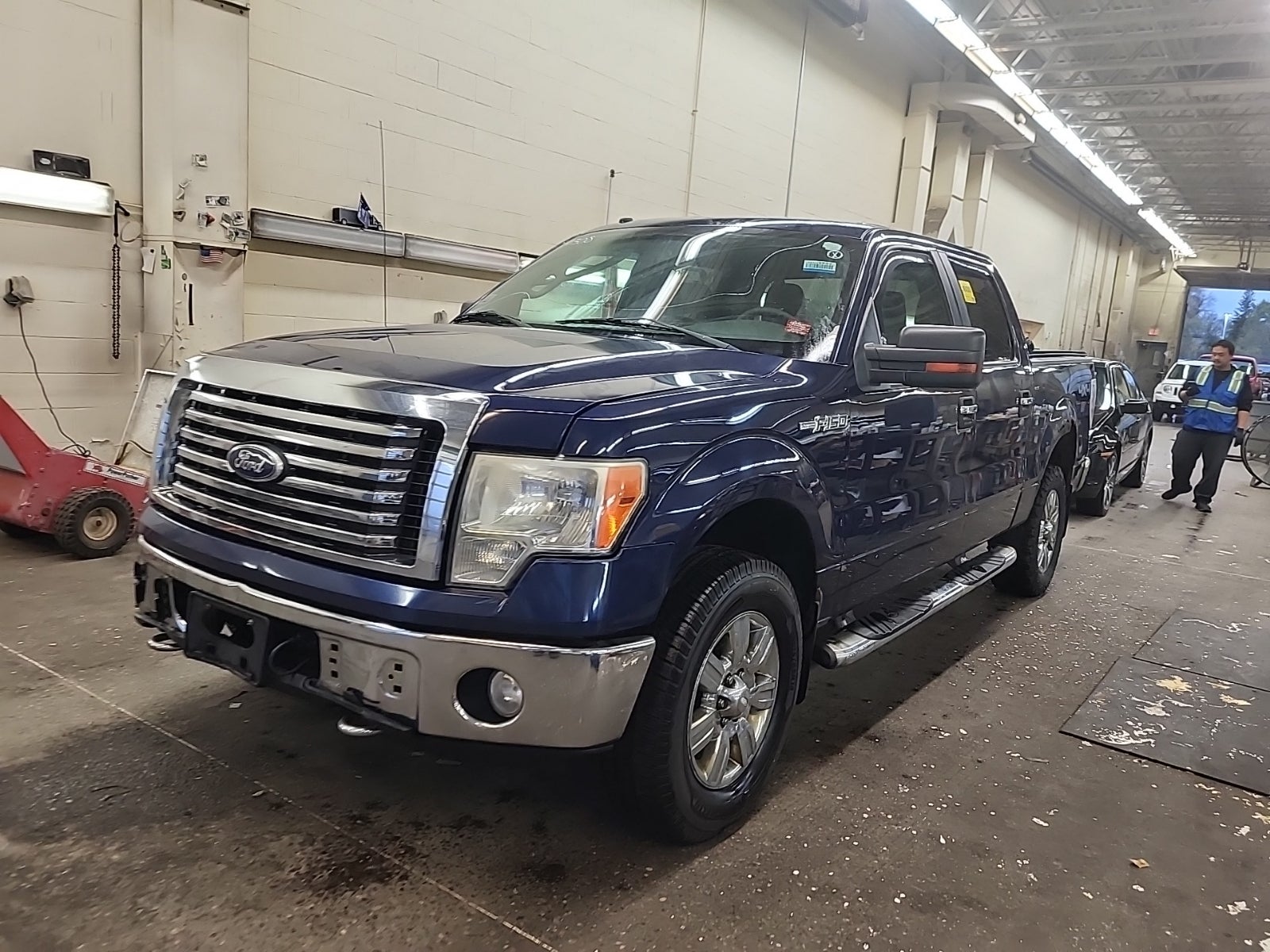 2010 Ford F-150 4WD Supercrew 145" XLT