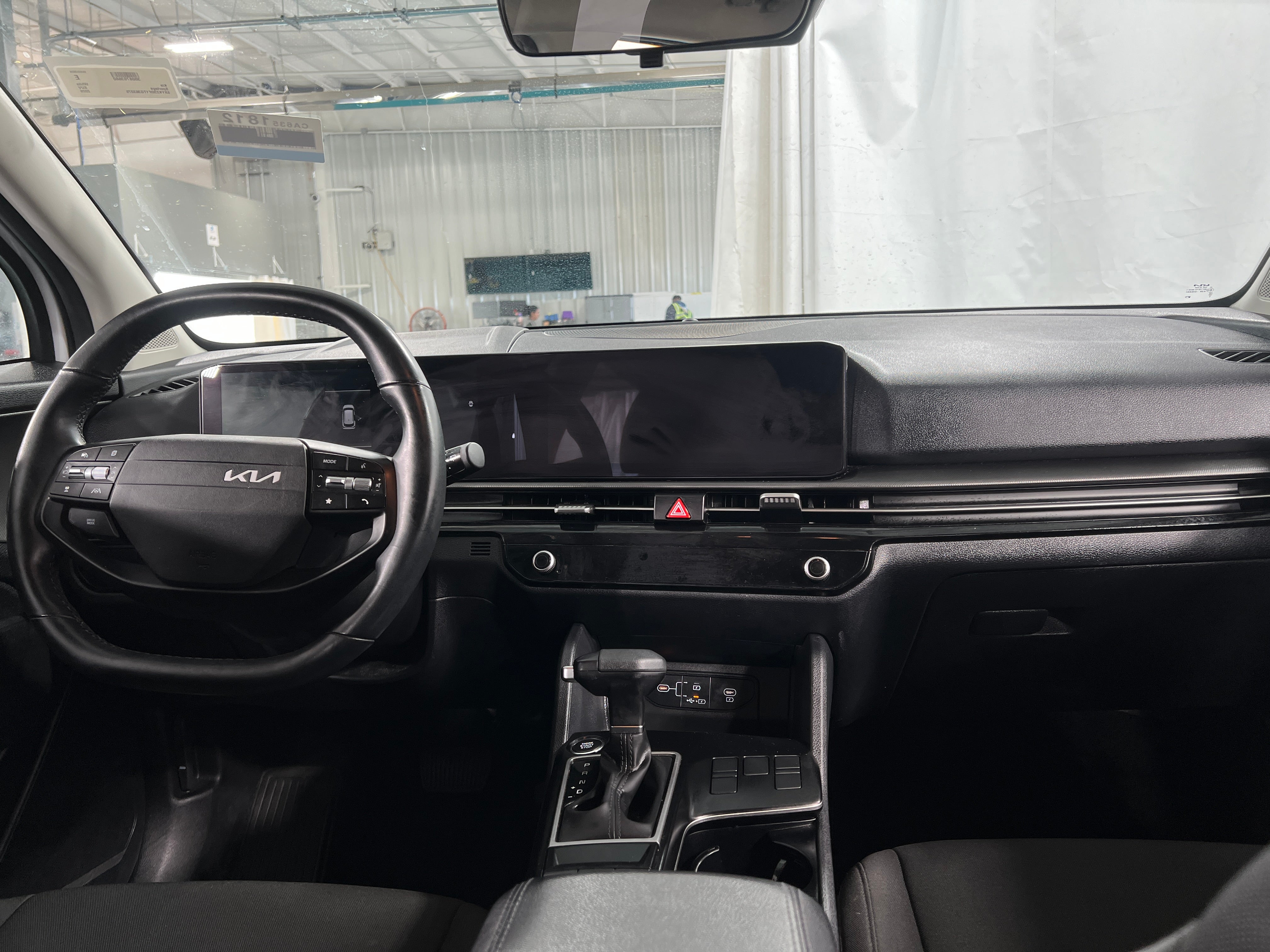 2026 Kia Sportage LX - Photo 2