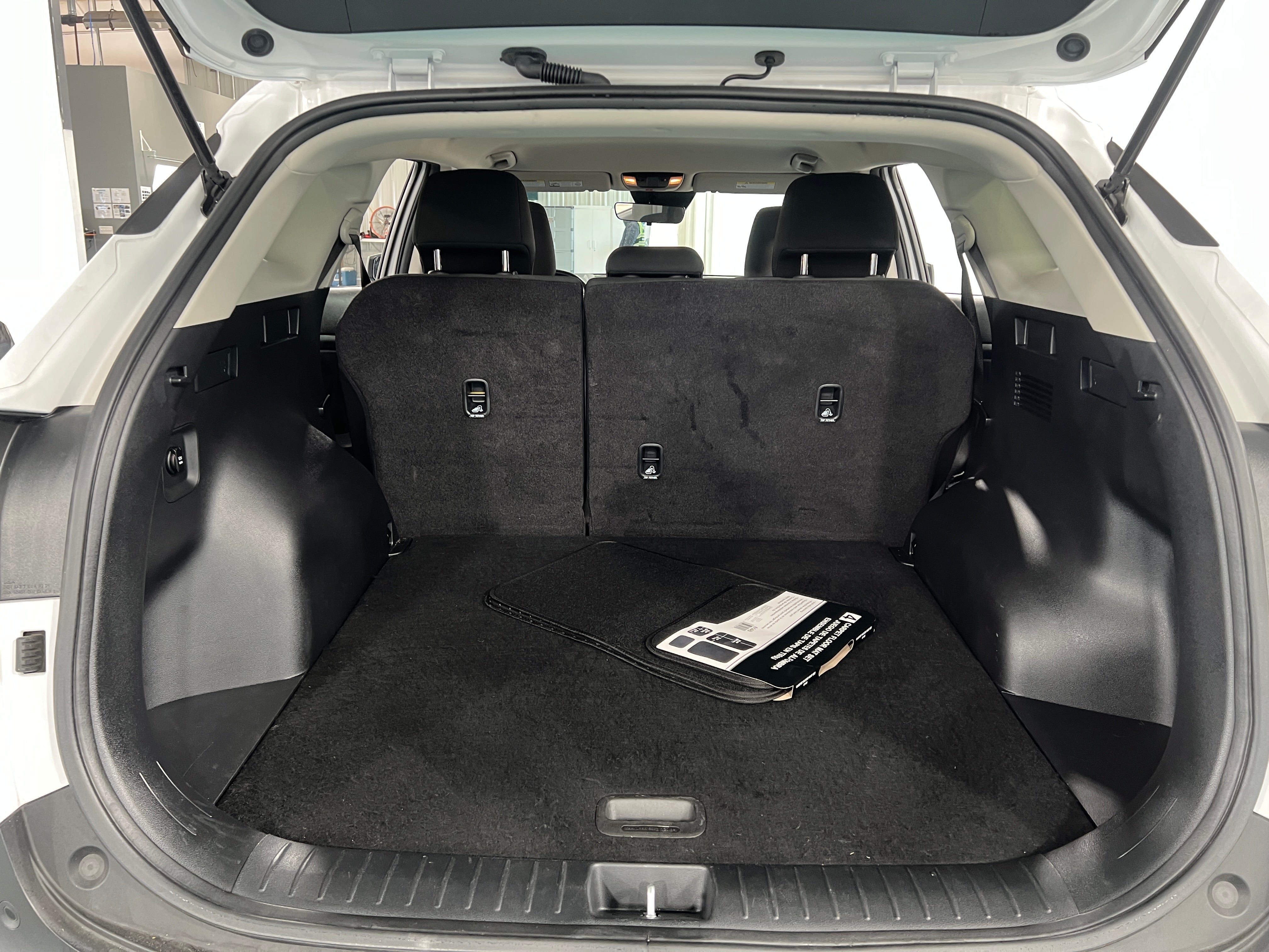 2026 Kia Sportage LX - Photo 8