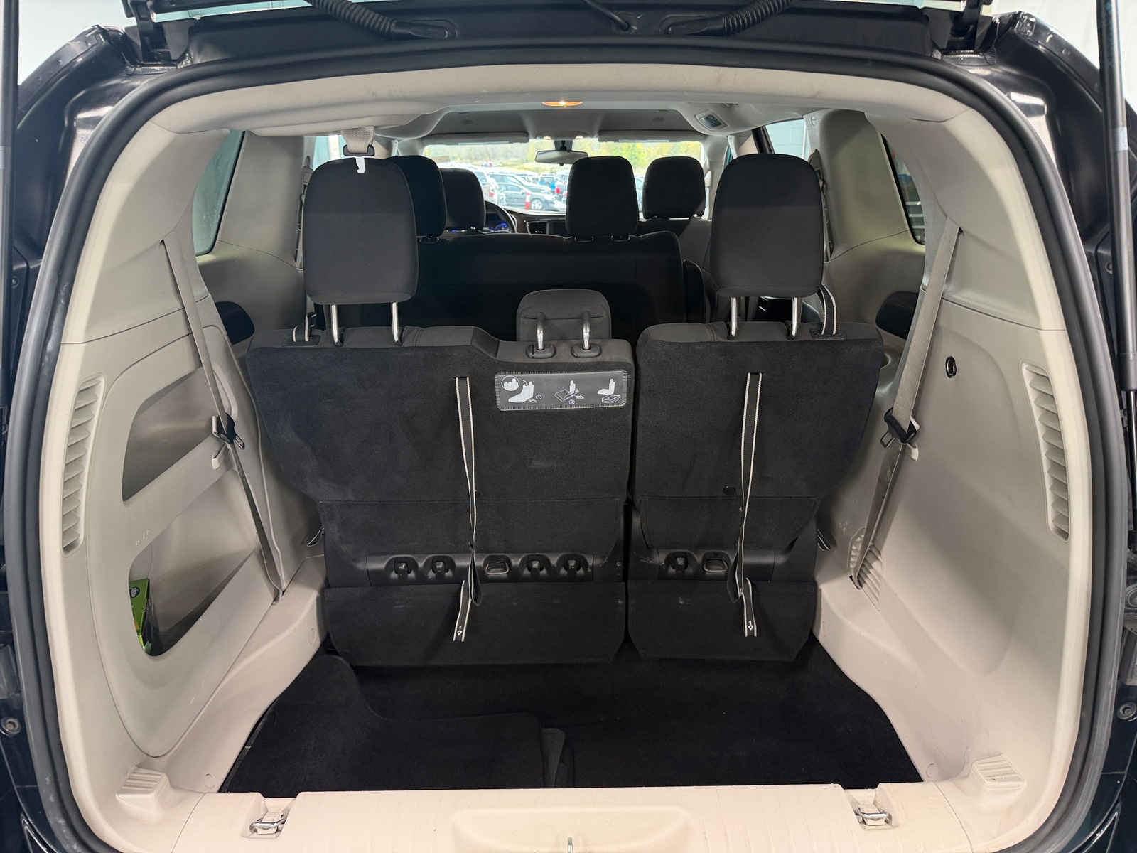 Thumbnail: 2019 Chrysler Pacifica - 7