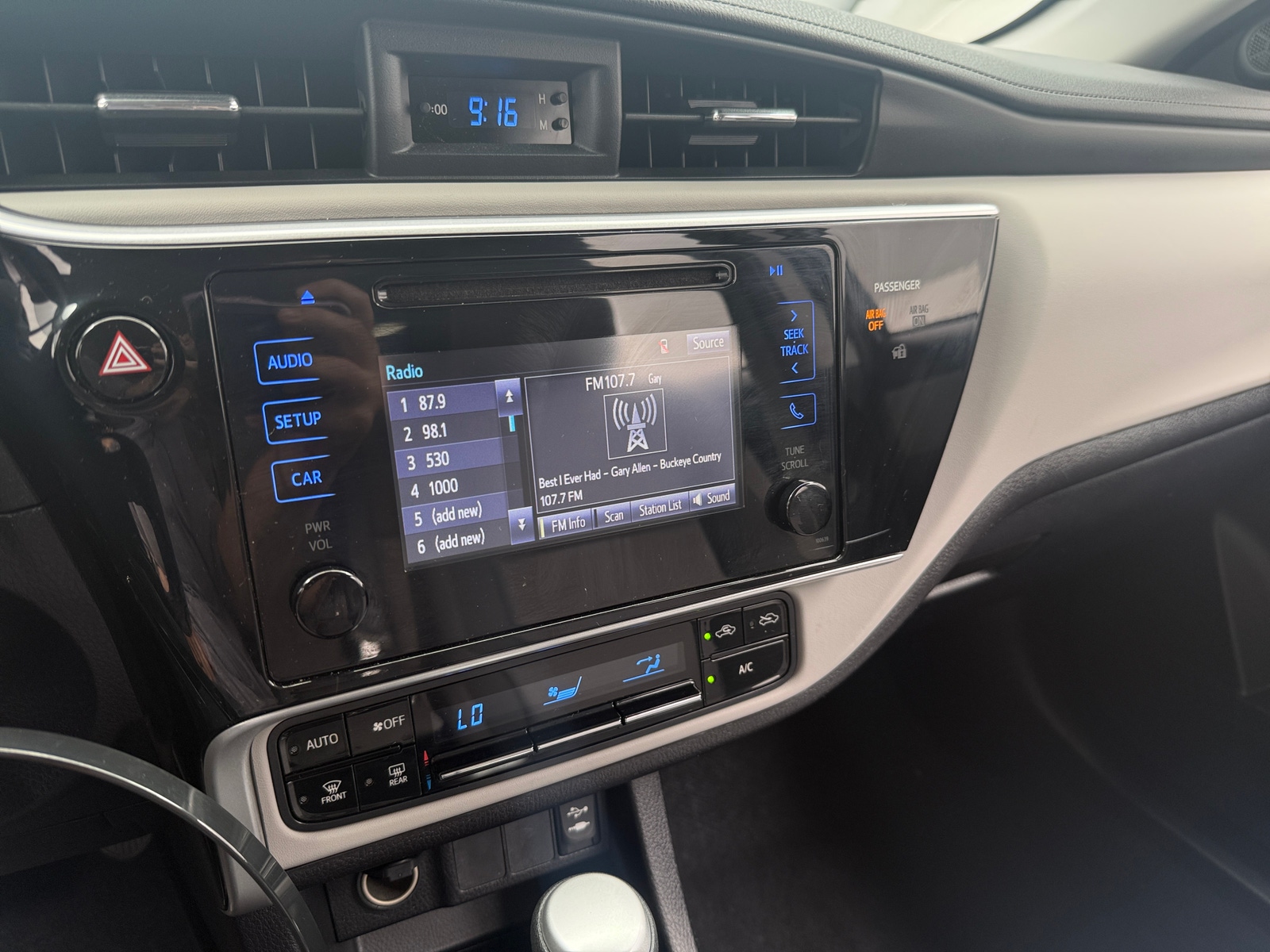 Thumbnail: 2017 Toyota Corolla - 4