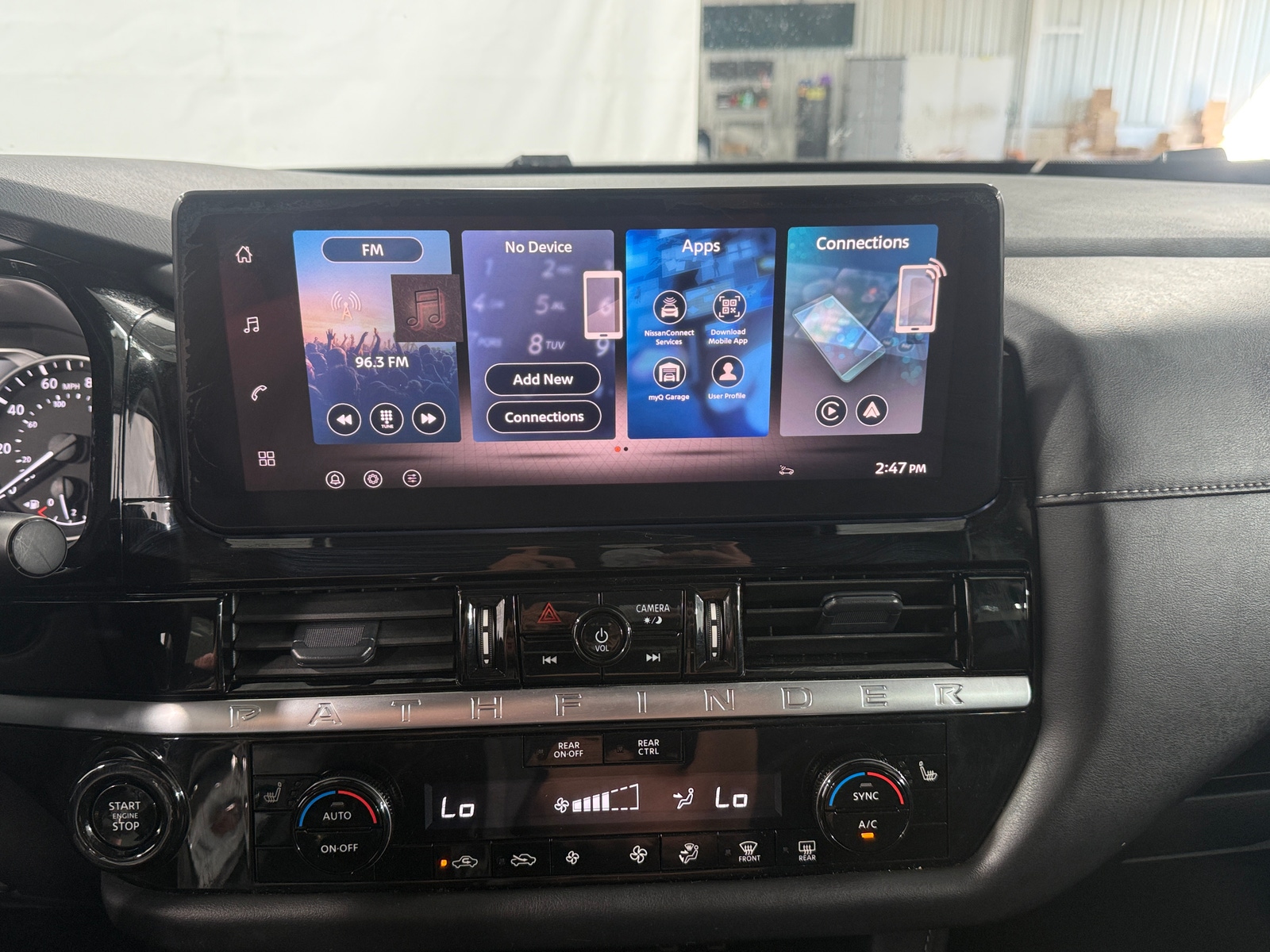 Thumbnail: 2026 Nissan Pathfinder - 4