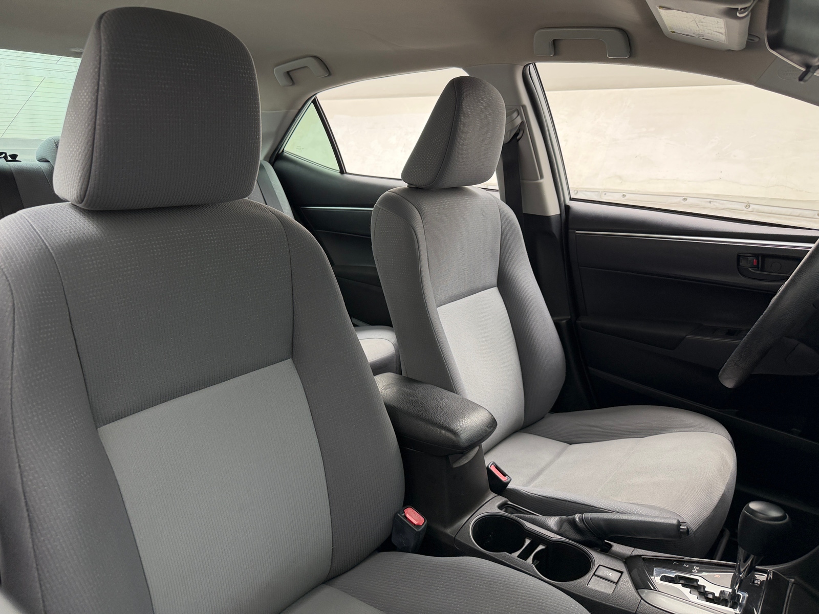 Thumbnail: 2015 Toyota Corolla - 2