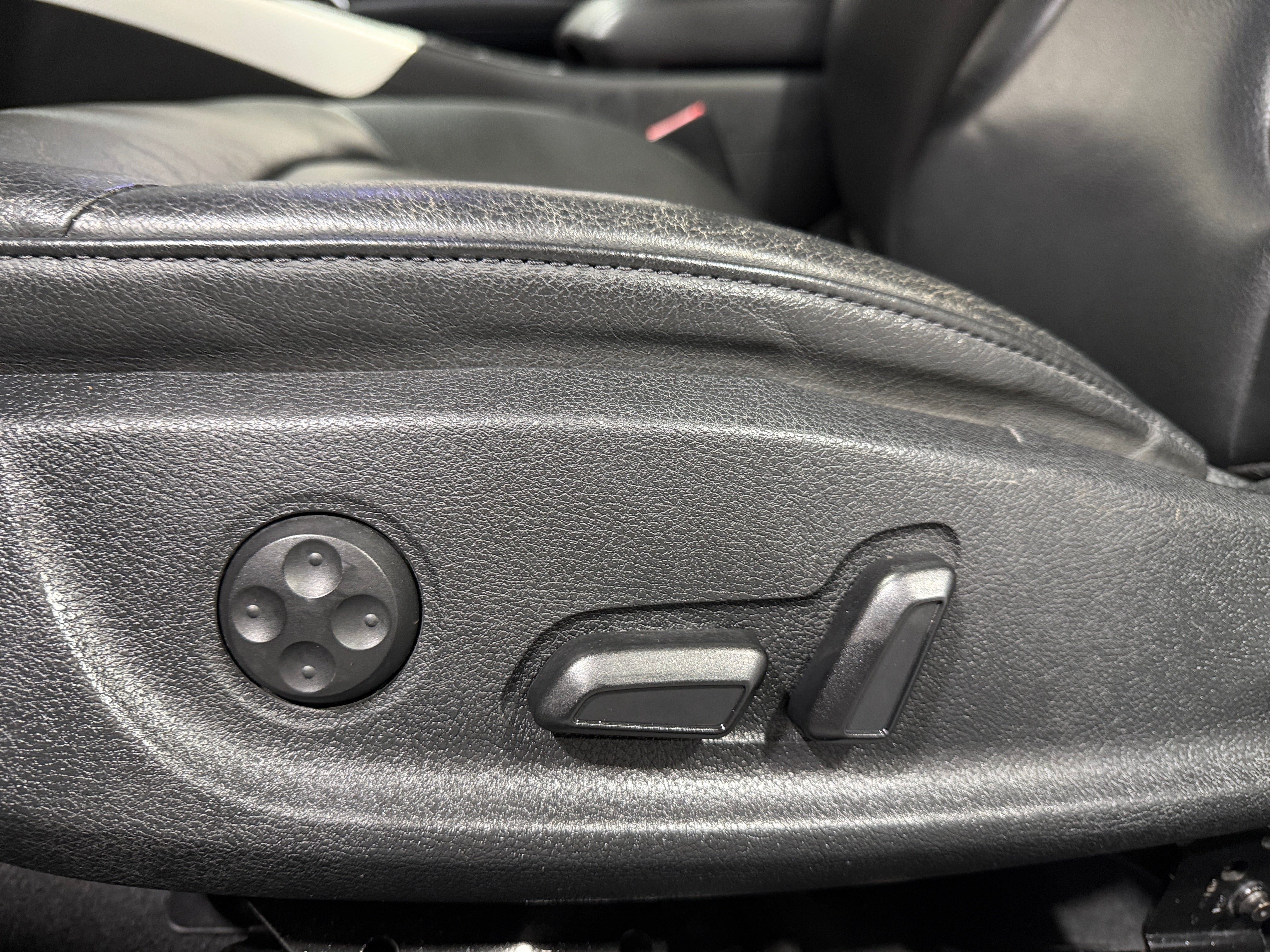 Used 2011 Audi A5 Premium with VIN WAUAFAFH6BN000478 for sale in Pewaukee, WI