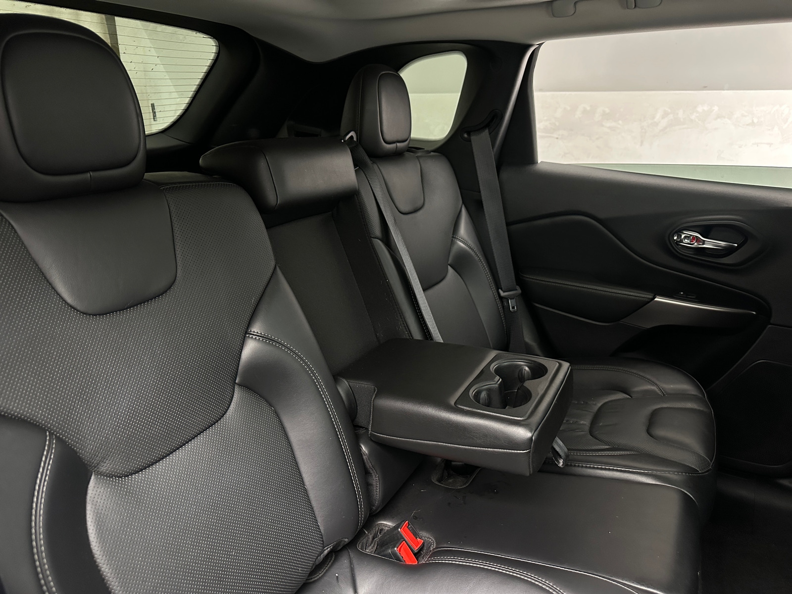 Thumbnail: 2021 Jeep Cherokee - 5