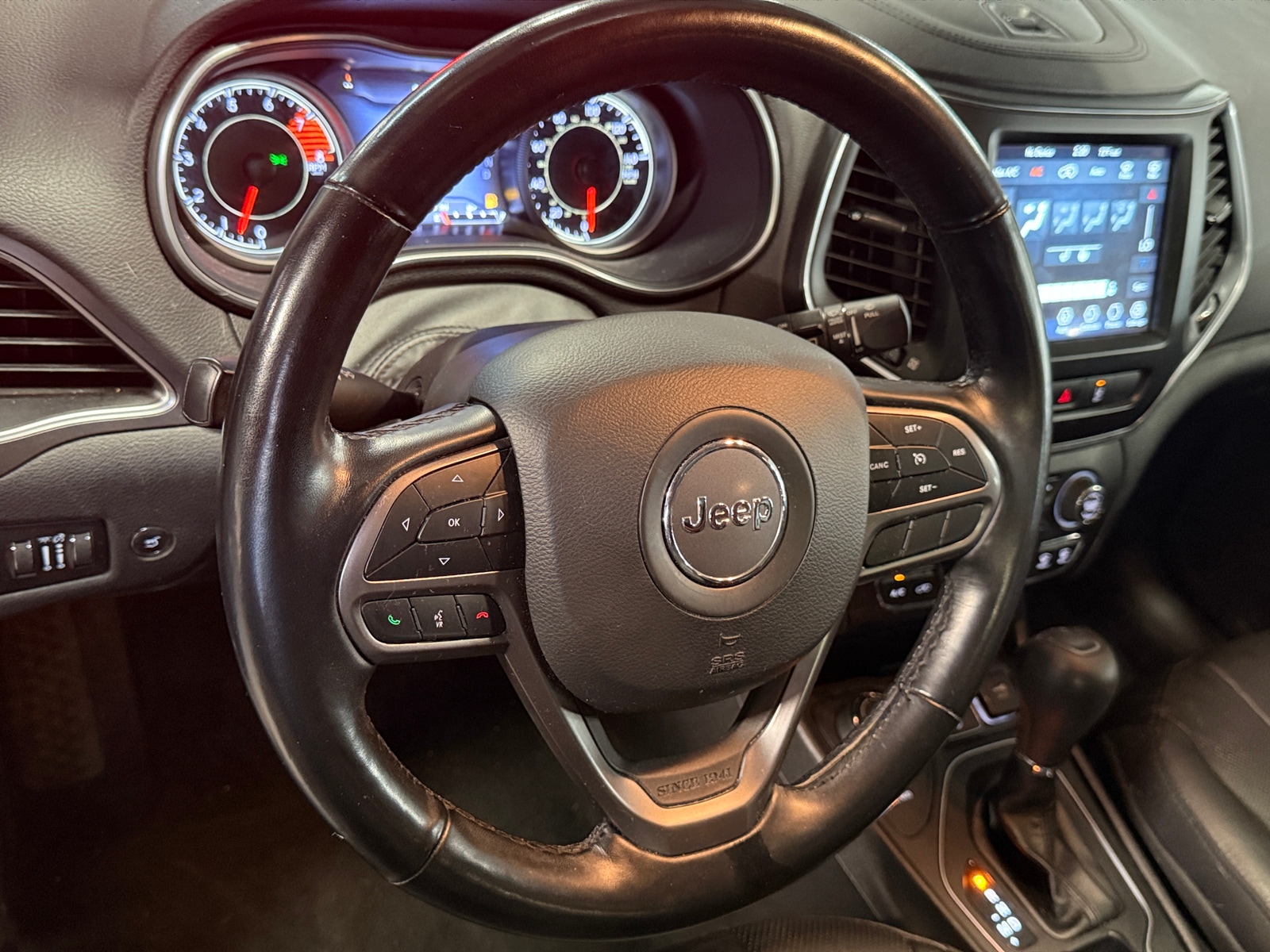 Thumbnail: 2021 Jeep Cherokee - 4
