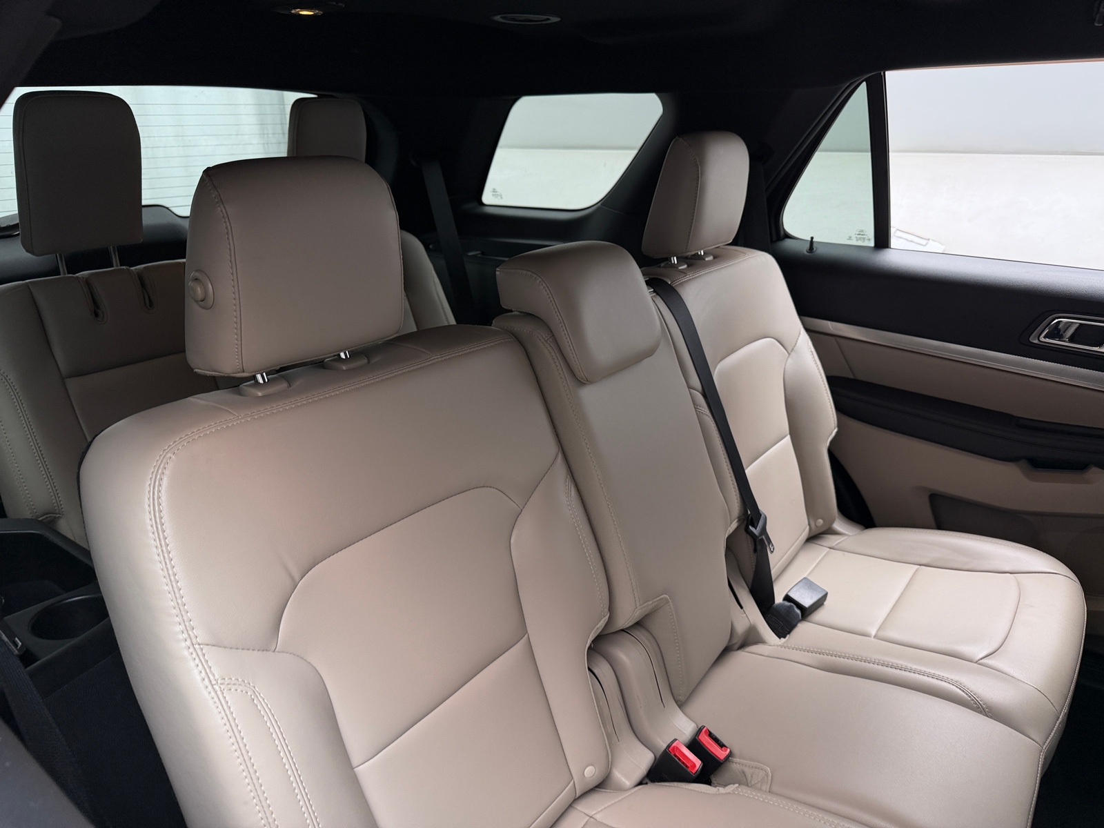 Thumbnail: 2019 Ford Explorer - 5