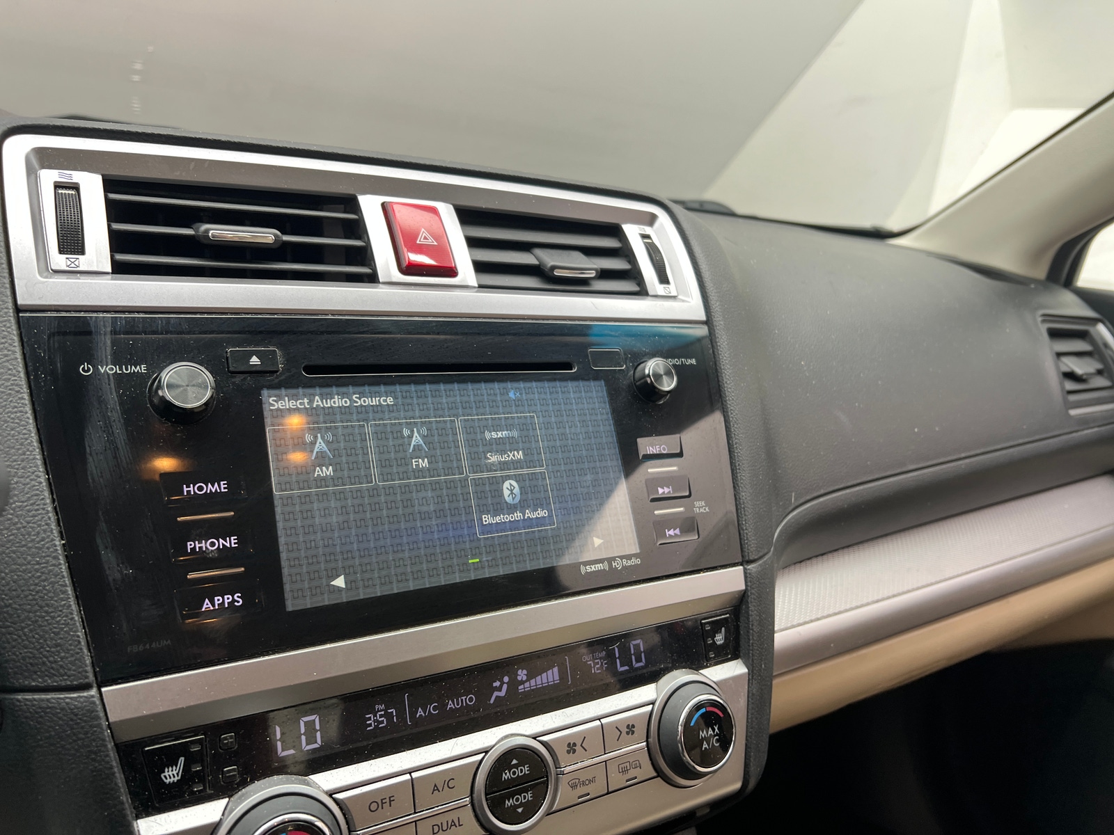 Thumbnail: 2015 Subaru Legacy - 4