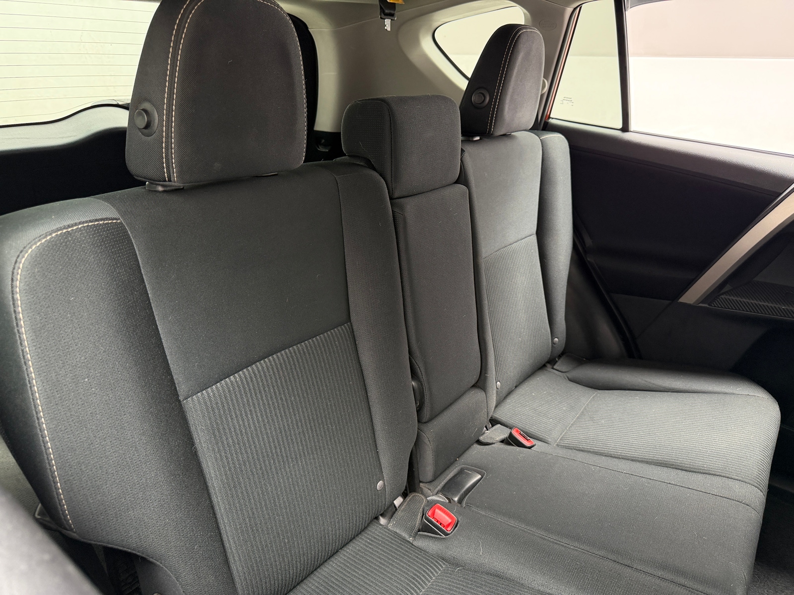 Thumbnail: 2015 Toyota RAV4 - 6
