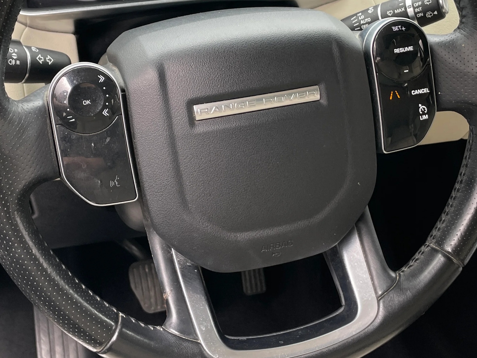 Thumbnail: 2018 Land Rover Range Rover Sport - 4