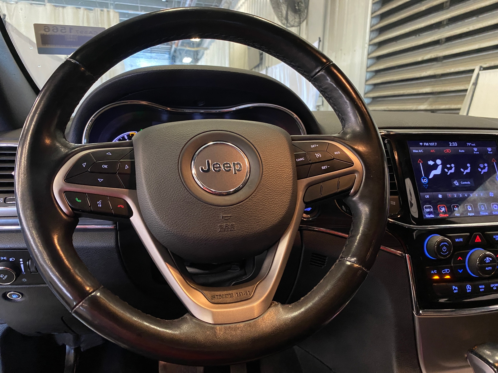 Thumbnail: 2020 Jeep Grand Cherokee - 4